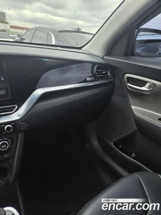 Kia Niro 2022 thumb 6