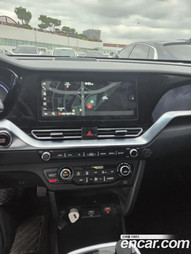 Kia Niro 2022 thumb 8
