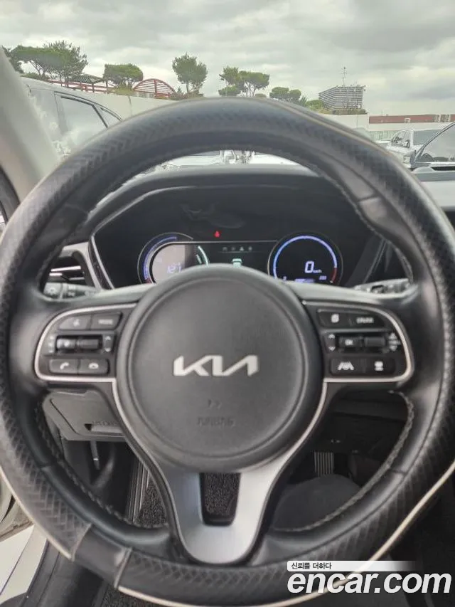Kia Niro 2022 thumb 9