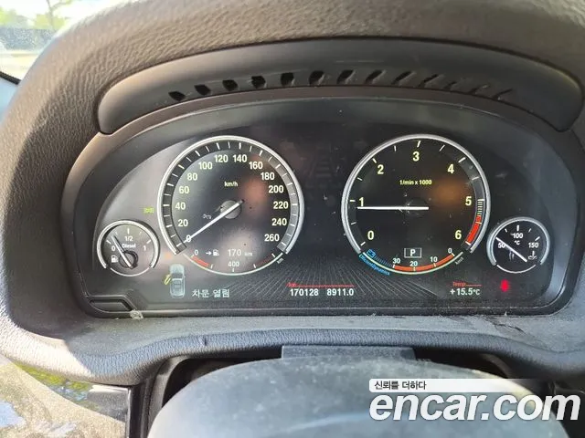 BMW X3 2016 thumb 8