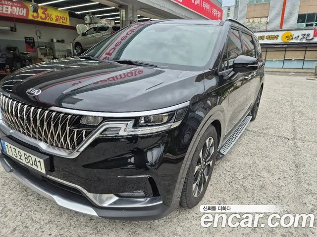 Kia Carnival 2021 thumb 4