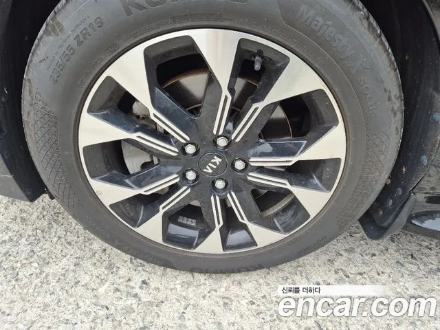 Kia Carnival 2021 thumb 6