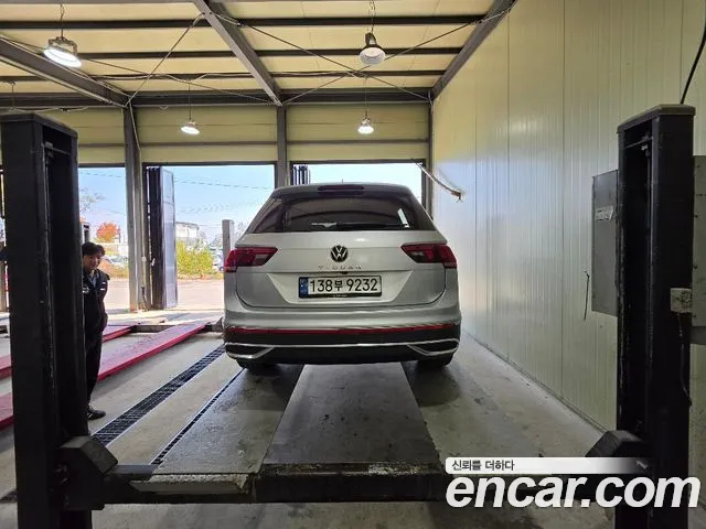 Volkswagen Tiguan 2022 thumb 2