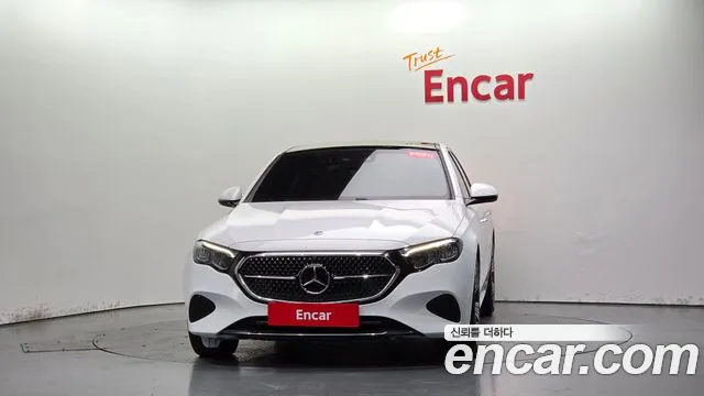 Mercedes-Benz E-Класс 2026 thumb 2