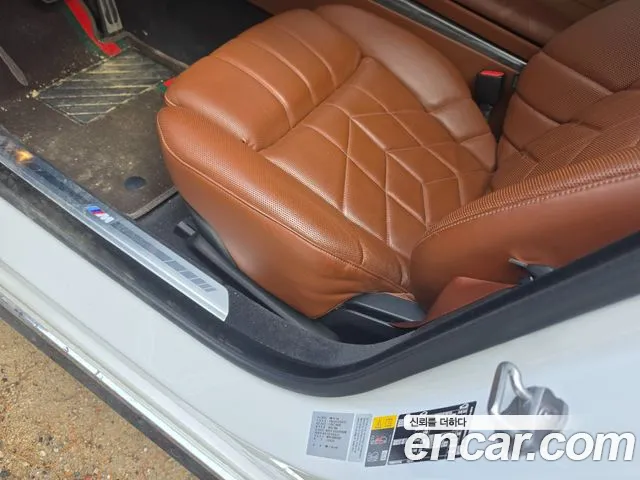 BMW i7 2023 thumb 6