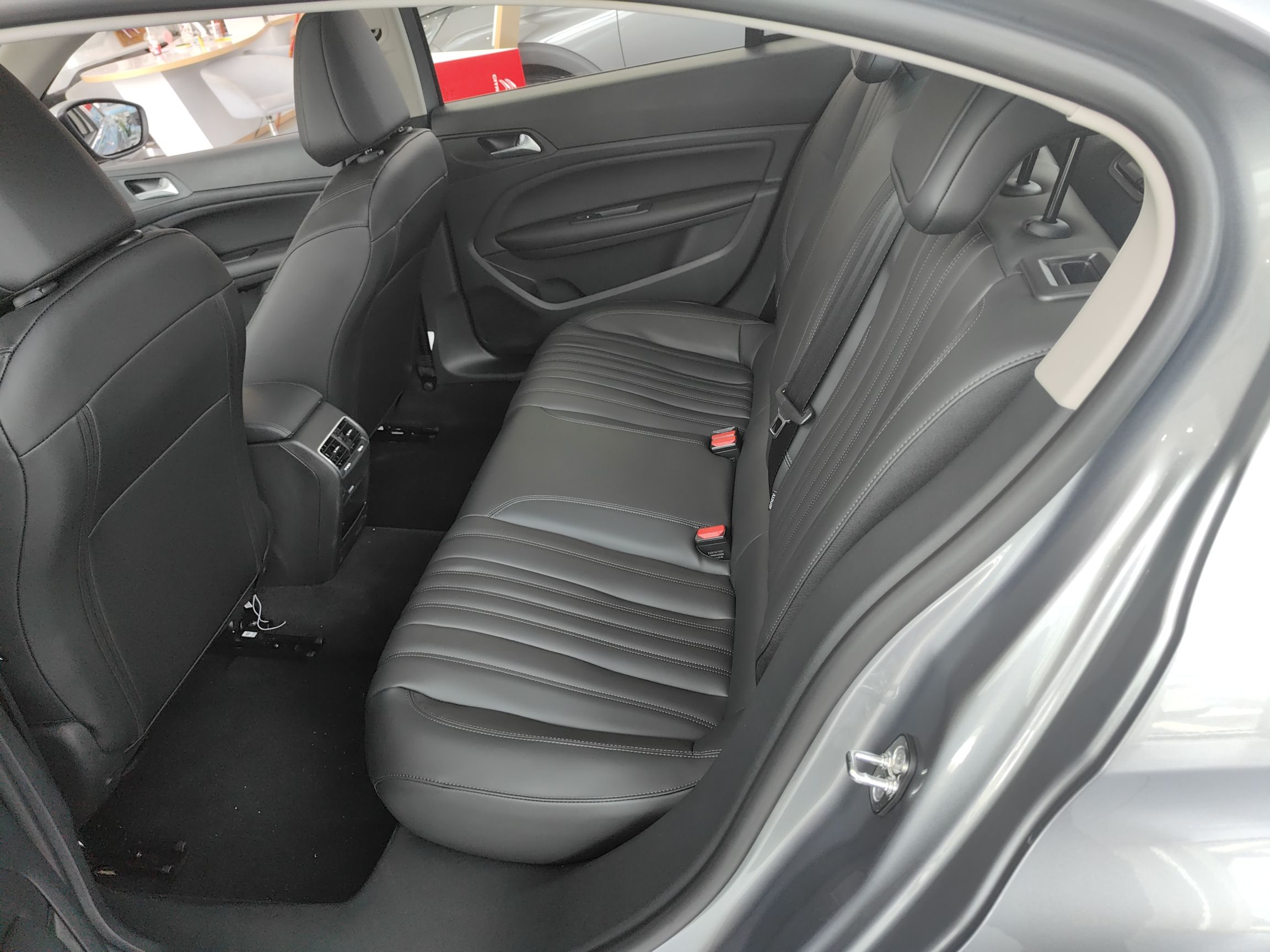 Peugeot 408 2024 thumb 7