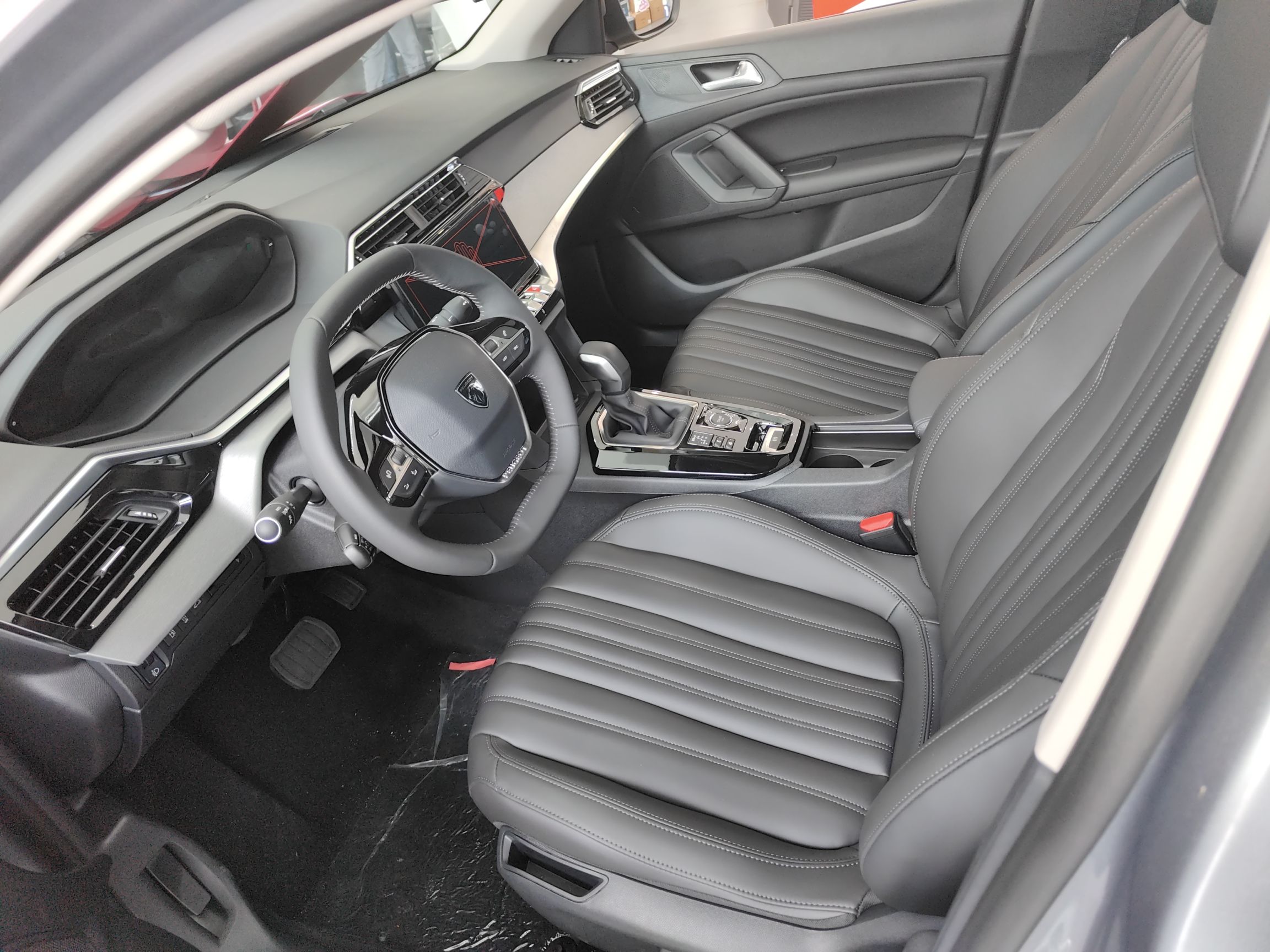 Peugeot 408 2024 thumb 8