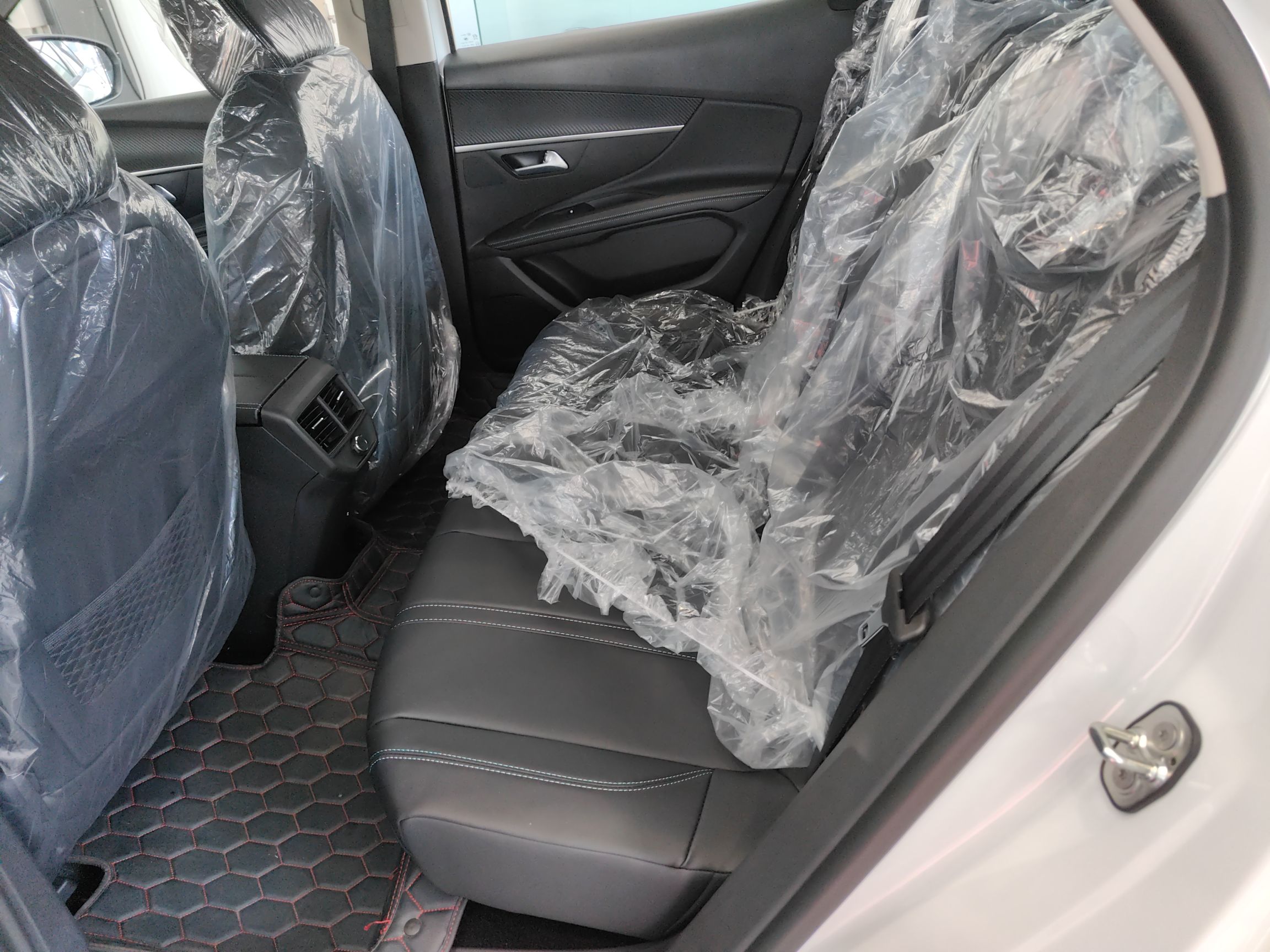 Peugeot 4008 2024 thumb 7