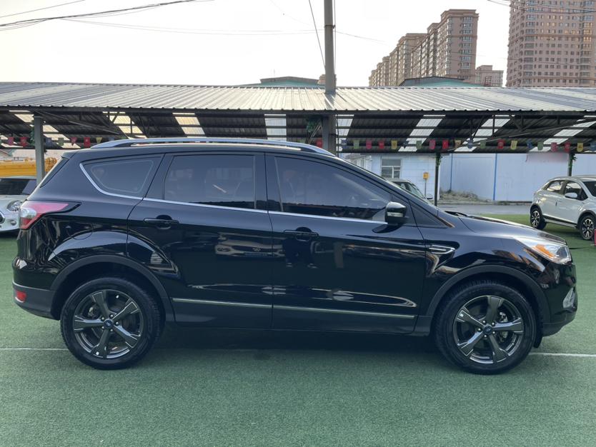 Ford Kuga 2019 thumb 2
