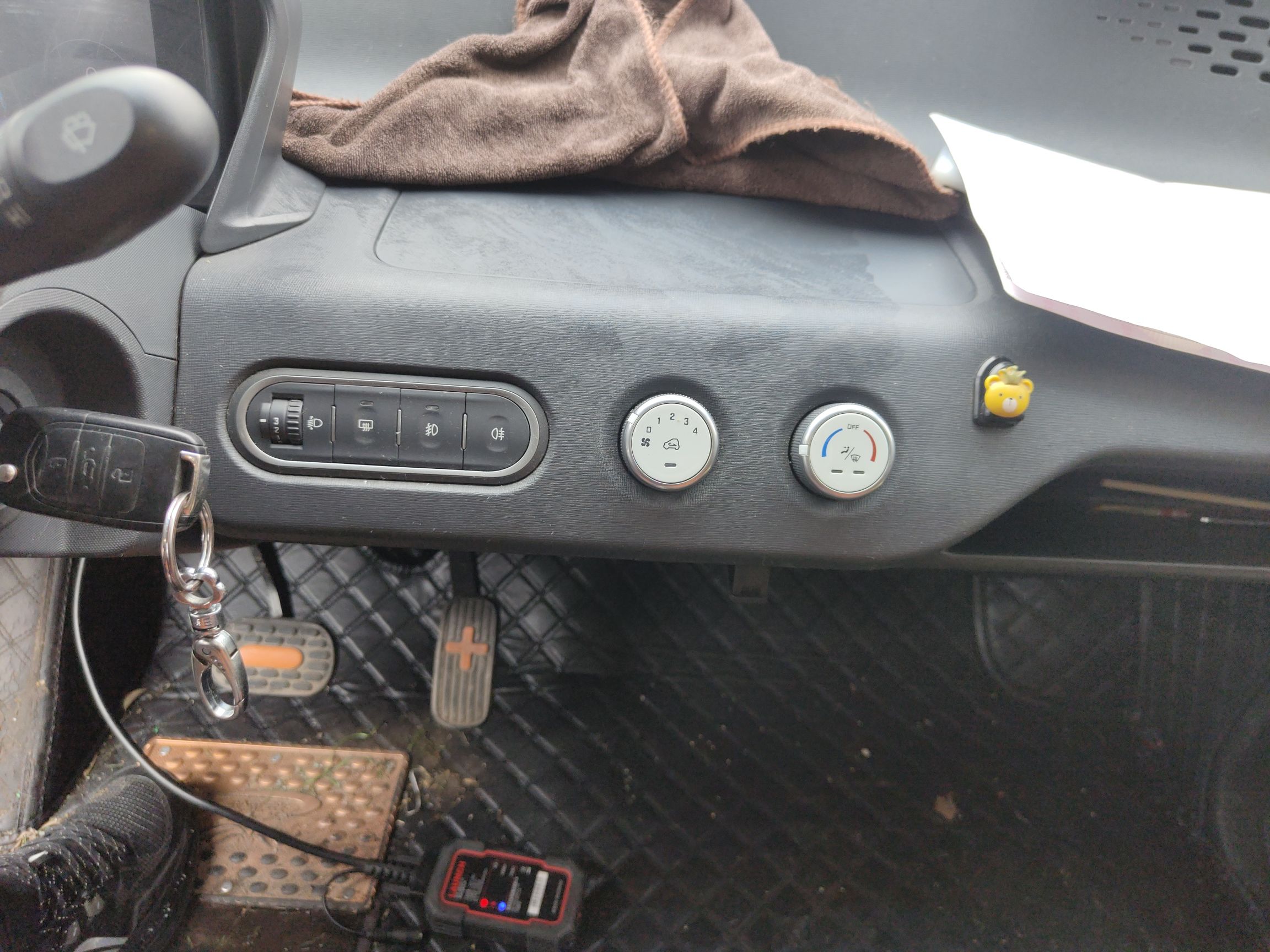 Baojun E100 2020 thumb 9