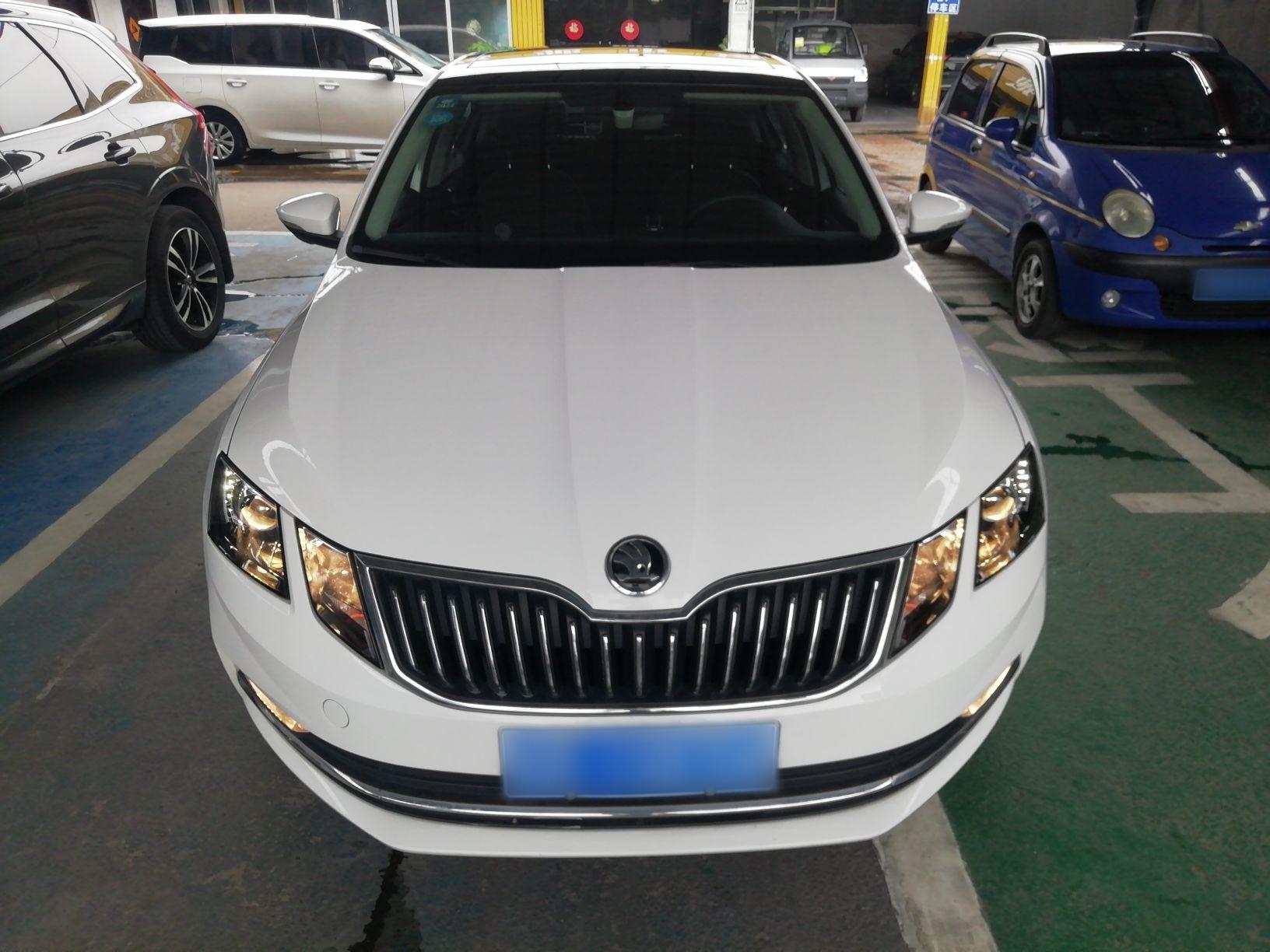 Skoda Octavia 2020 thumb 2