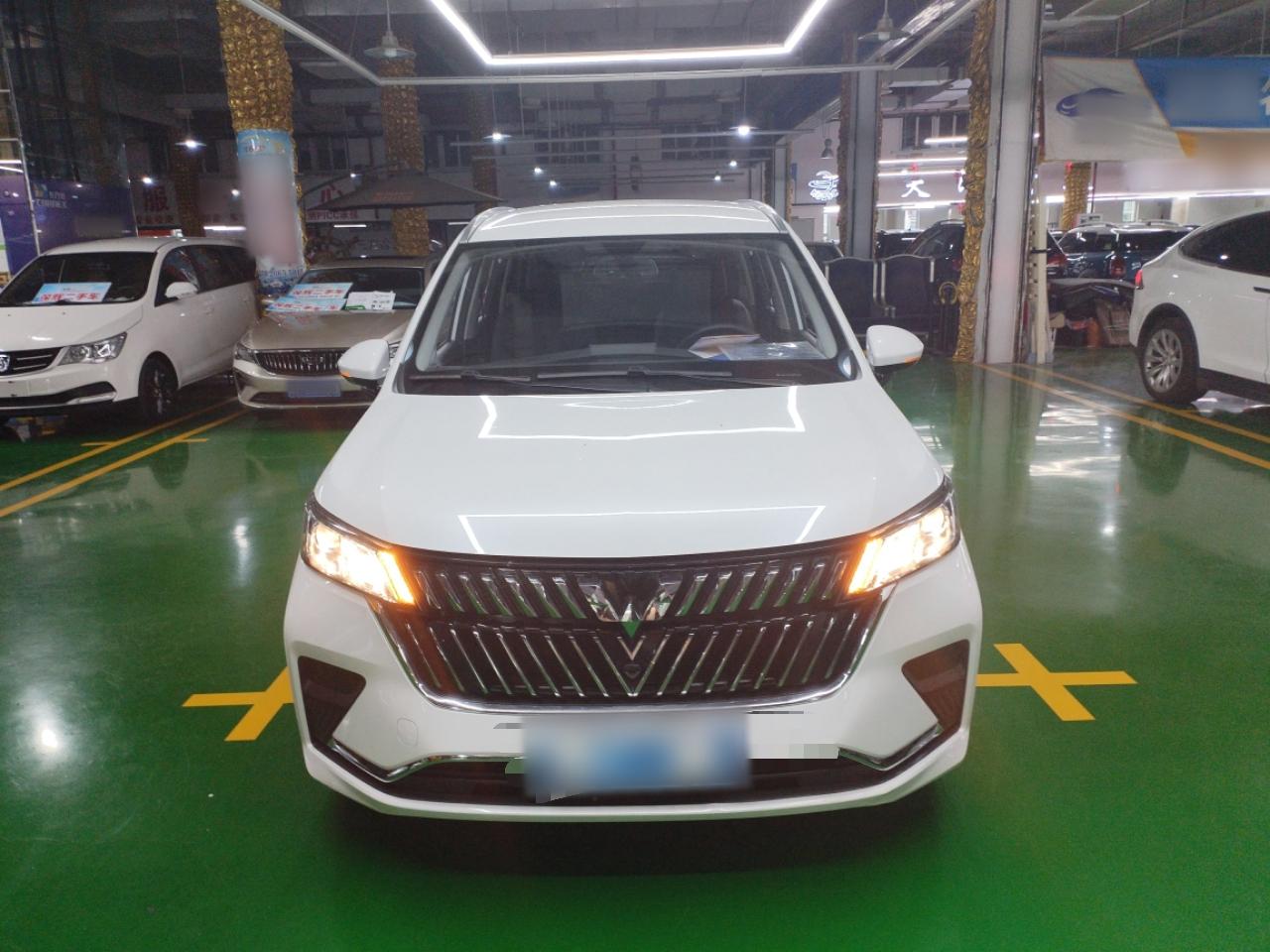 Wuling Jiachen 2022 thumb 2