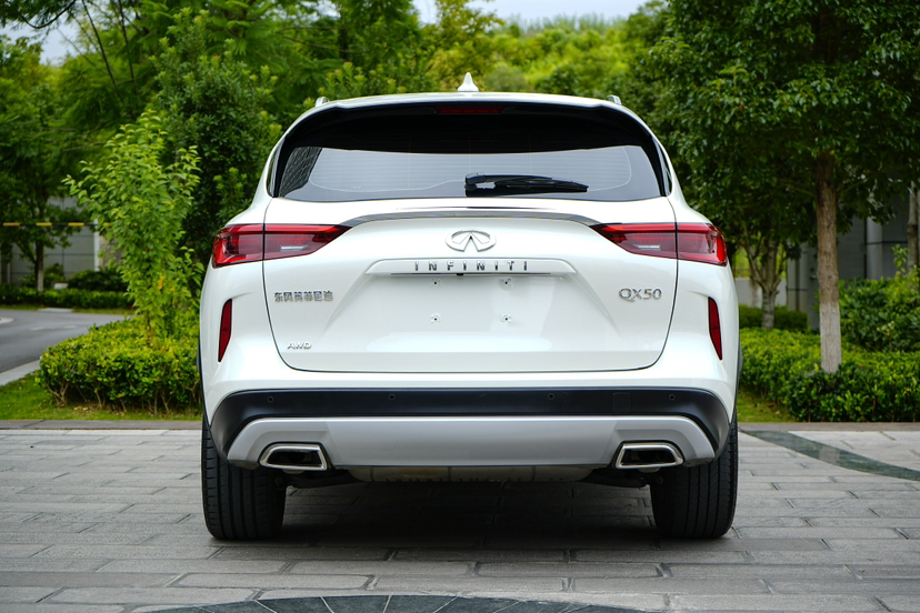 Infiniti QX50 2022 thumb 4