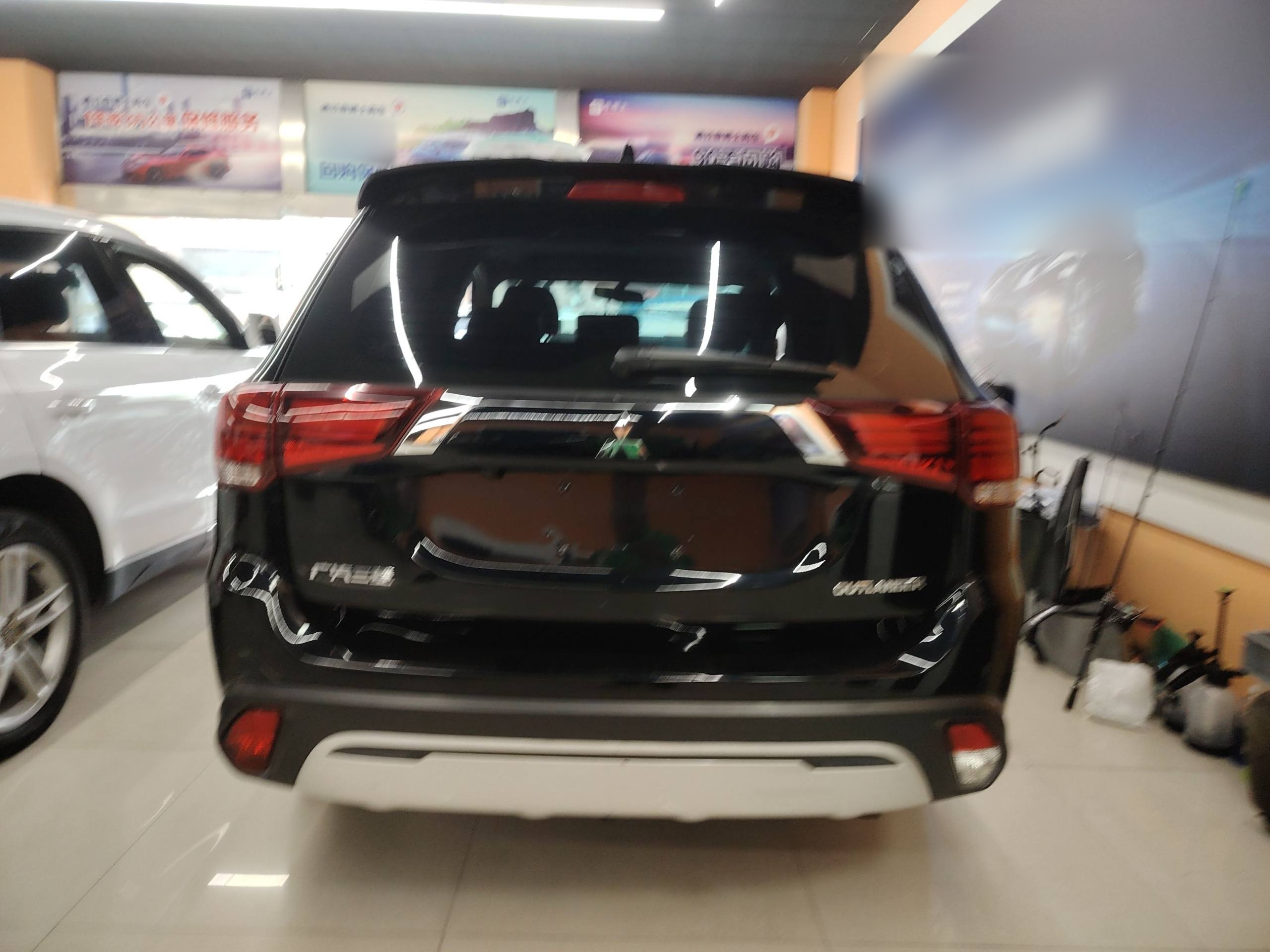 Mitsubishi Outlander 2019 thumb 5