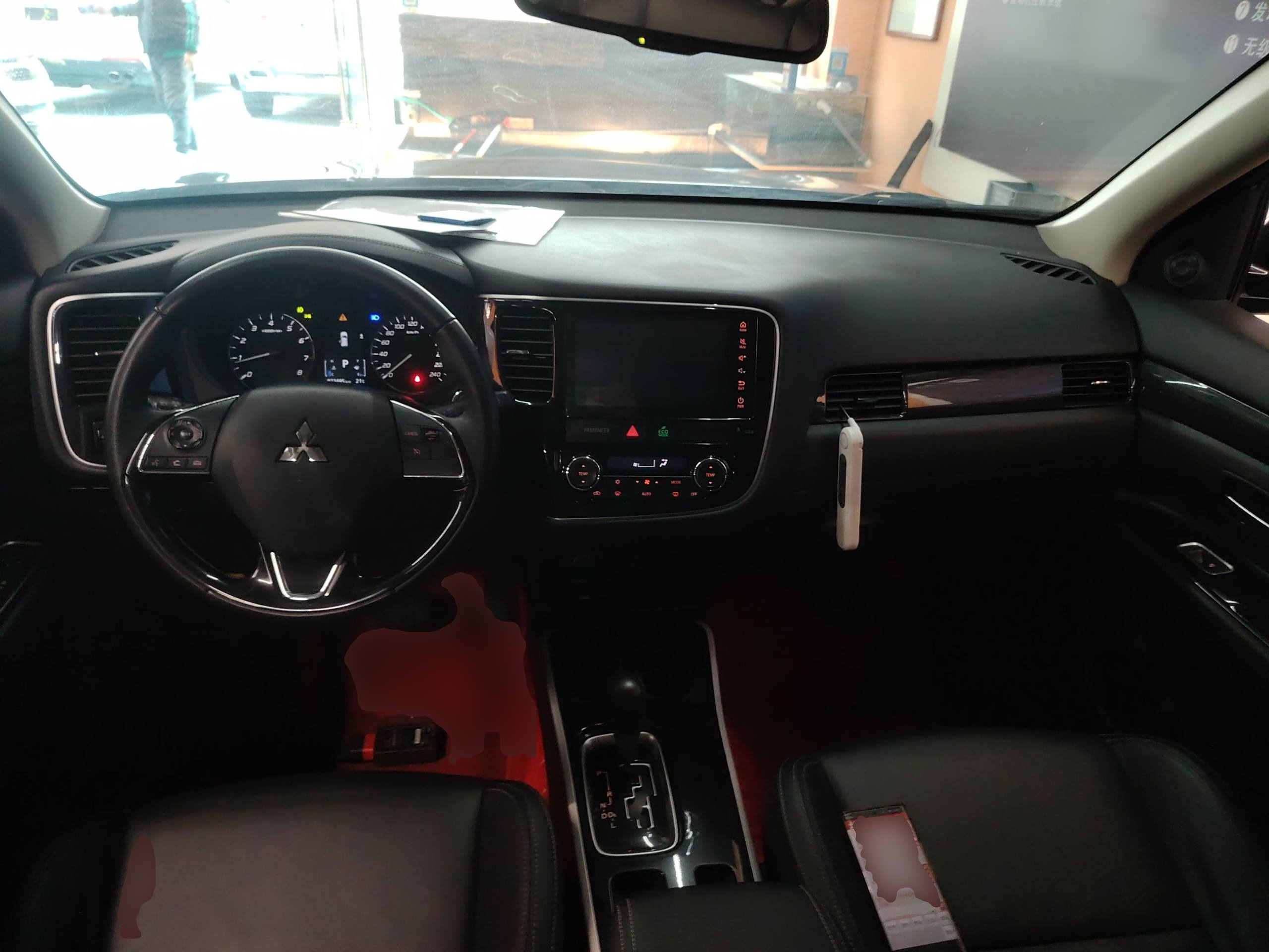 Mitsubishi Outlander 2019 thumb 9