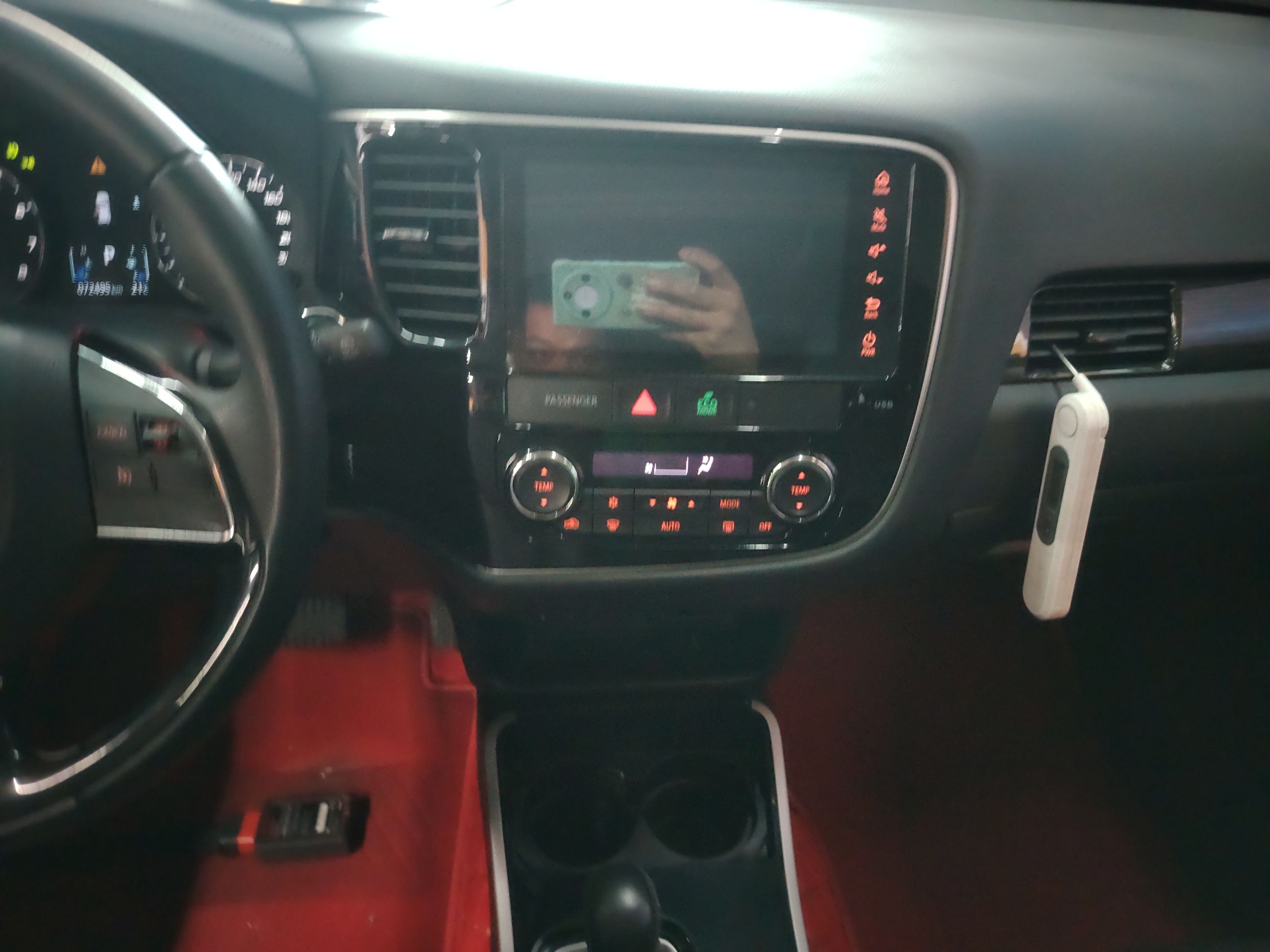 Mitsubishi Outlander 2019 thumb 12