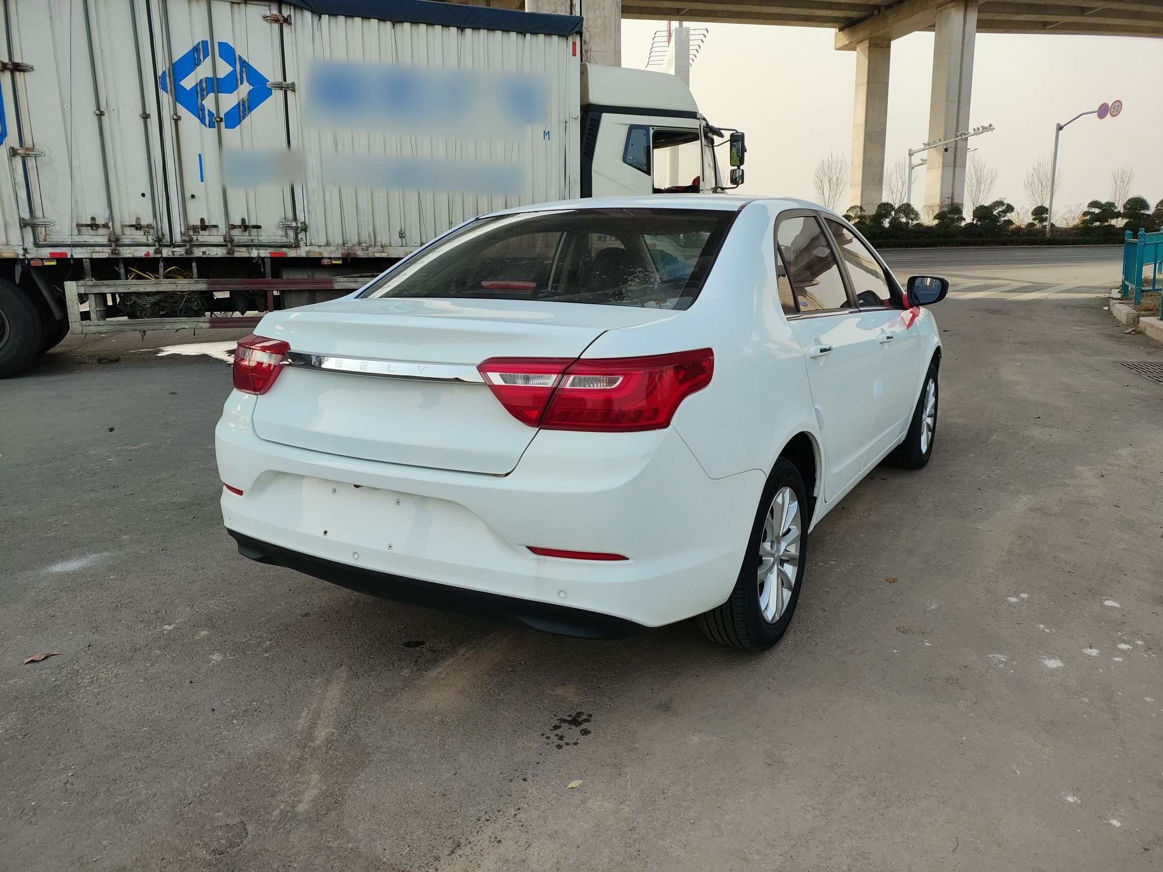 Geely Vision 2019 thumb 5