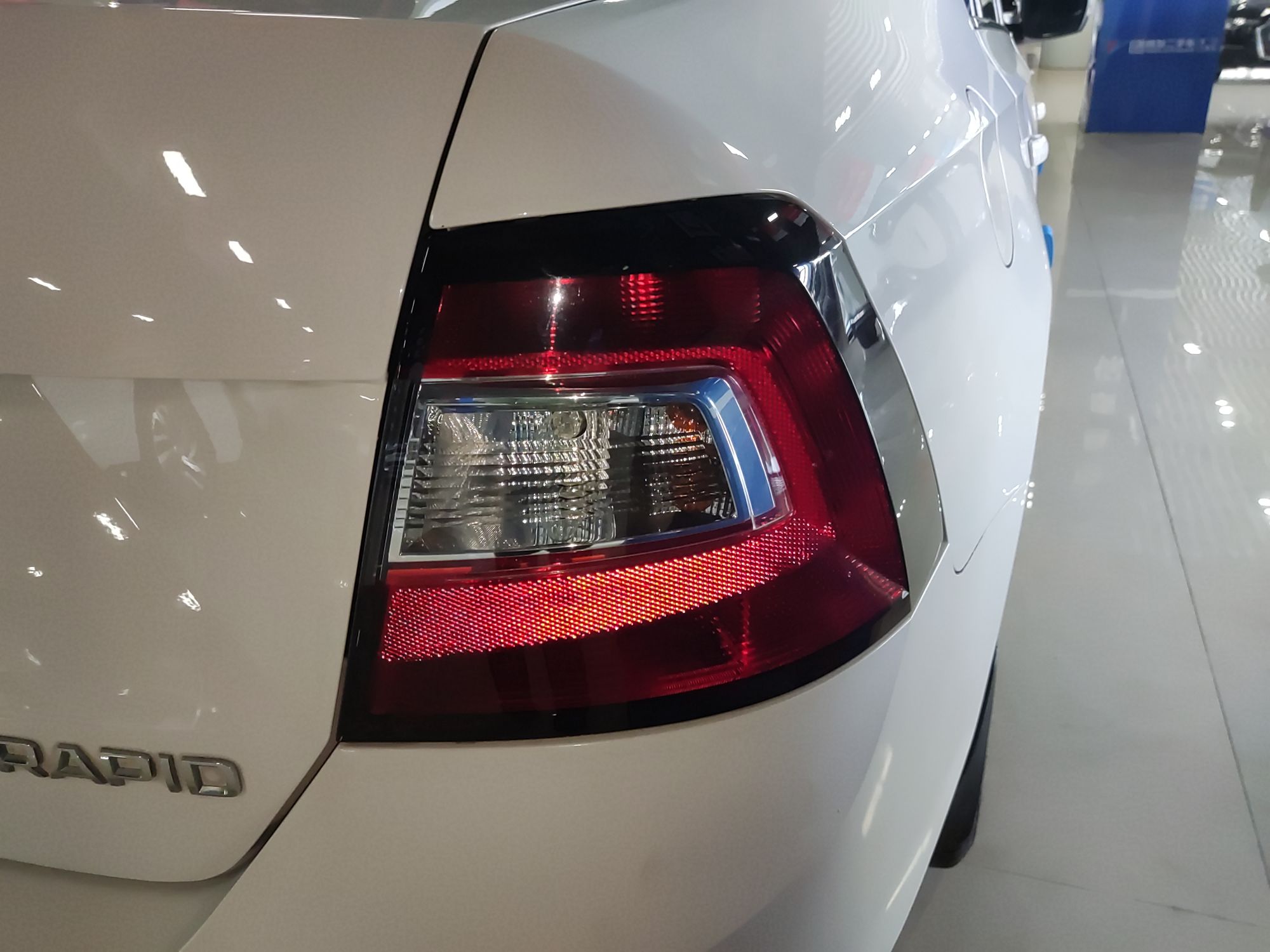 Skoda Rapid 2019 thumb 7