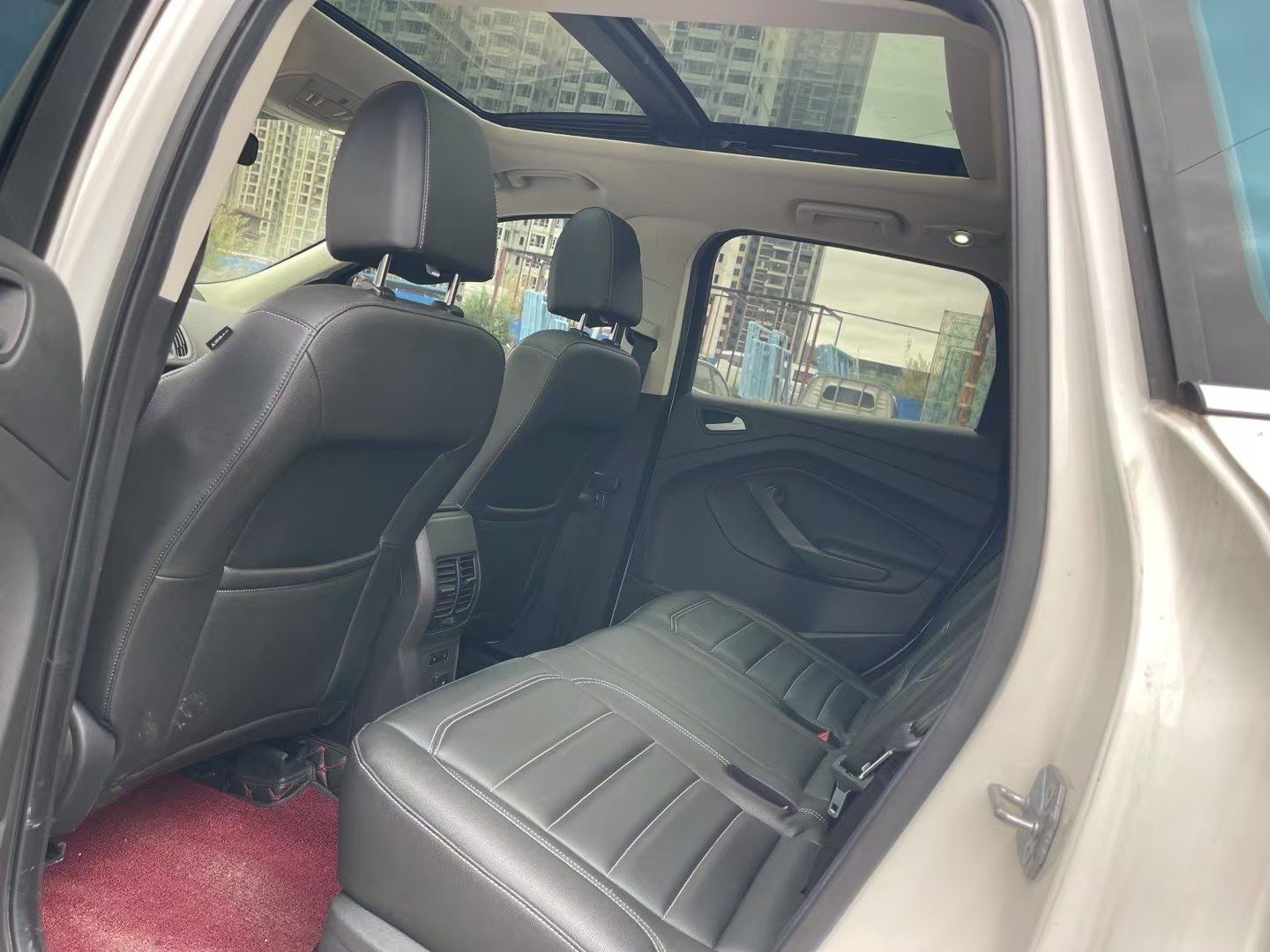 Ford Kuga 2019 thumb 10