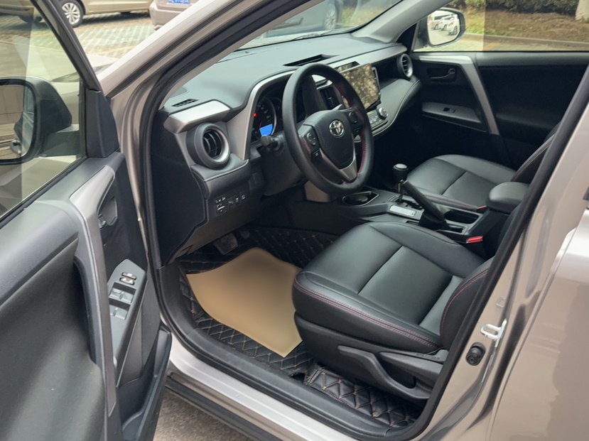 Toyota RAV4 2019 thumb 10