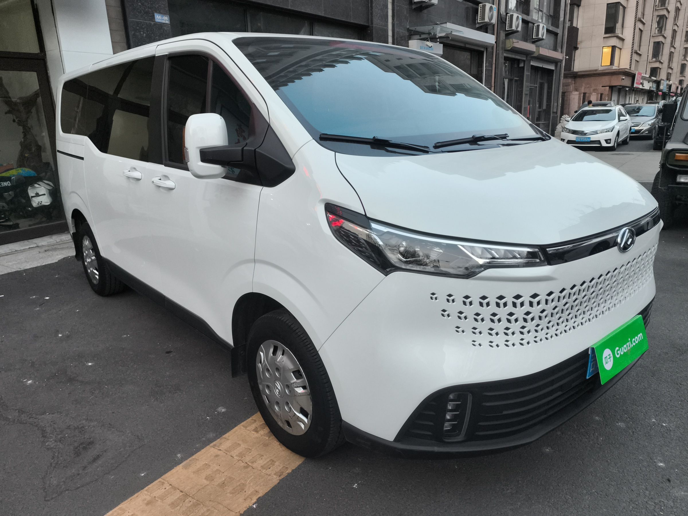 Maxus V70 2025 thumb 3