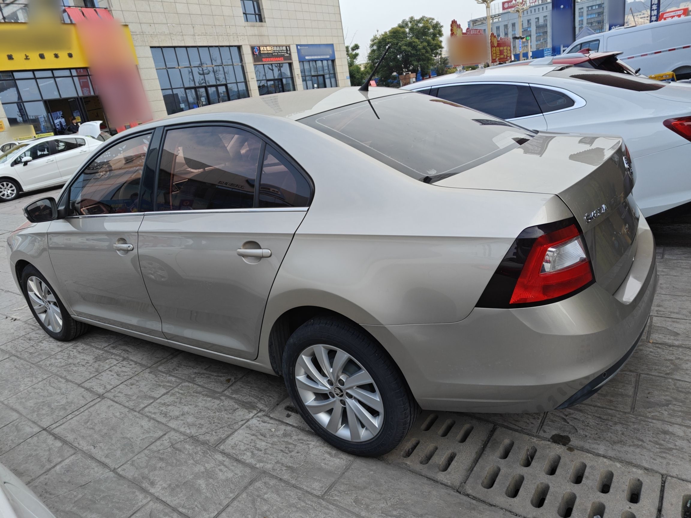 Skoda Rapid 2019 thumb 4