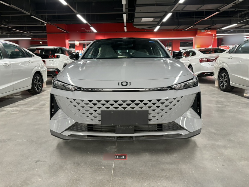 Changan Qiyuan A06 2023 thumb 5