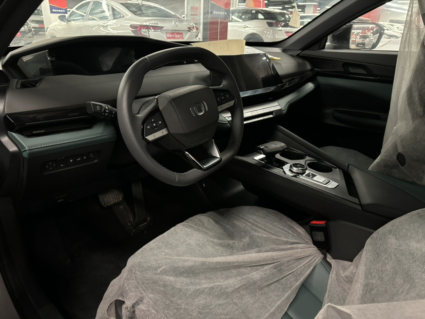 Changan Qiyuan A06 2023 thumb 9