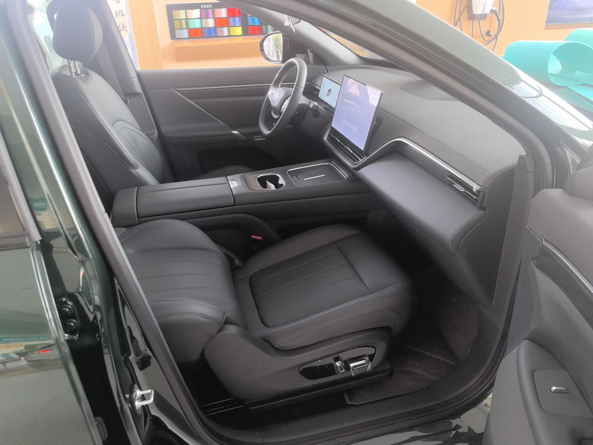 Dongfeng Yipai eπ008 2026 thumb 7