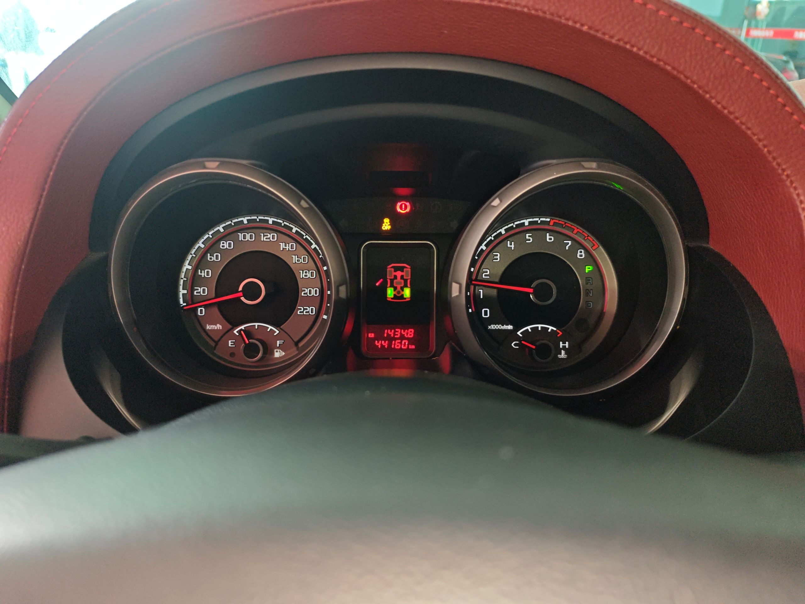 Mitsubishi Pajero 2019 thumb 11