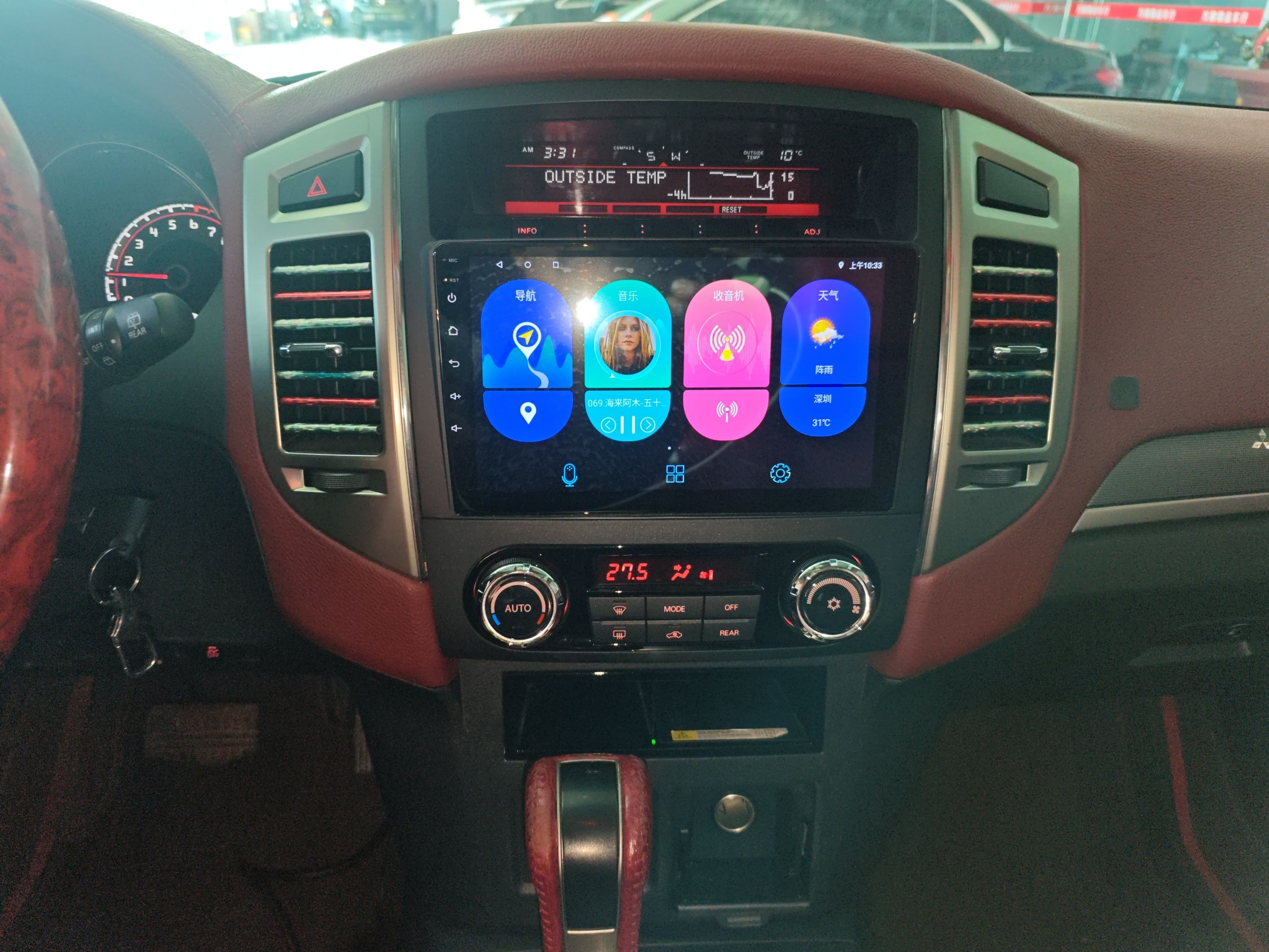 Mitsubishi Pajero 2019 thumb 12