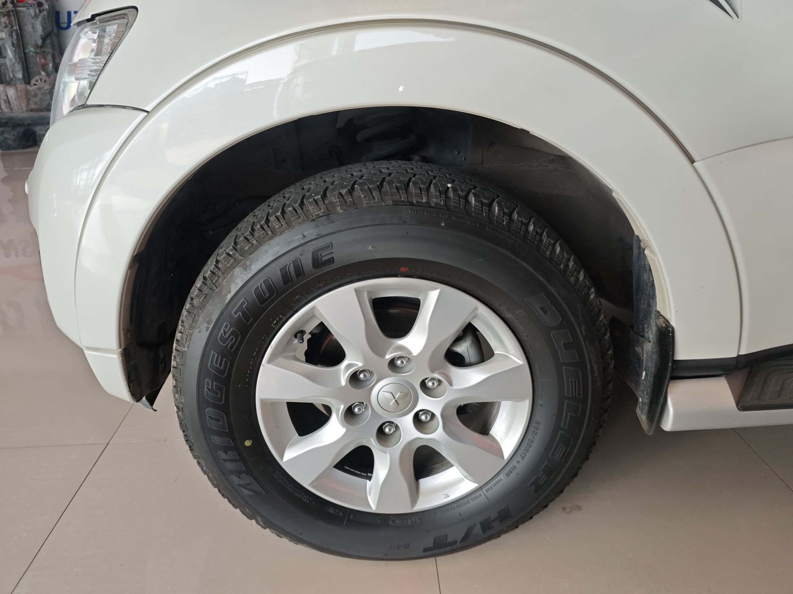 Mitsubishi Pajero 2019 thumb 8