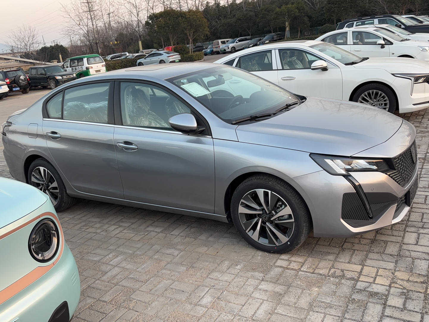 Peugeot 408 2022 thumb 3
