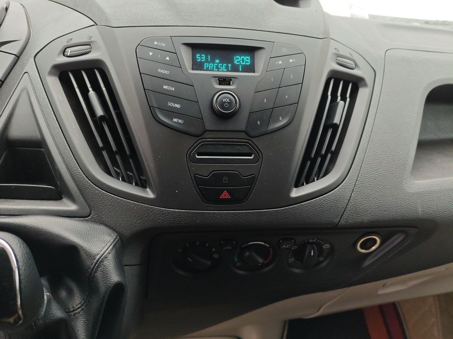 Ford Transit 2019 thumb 12