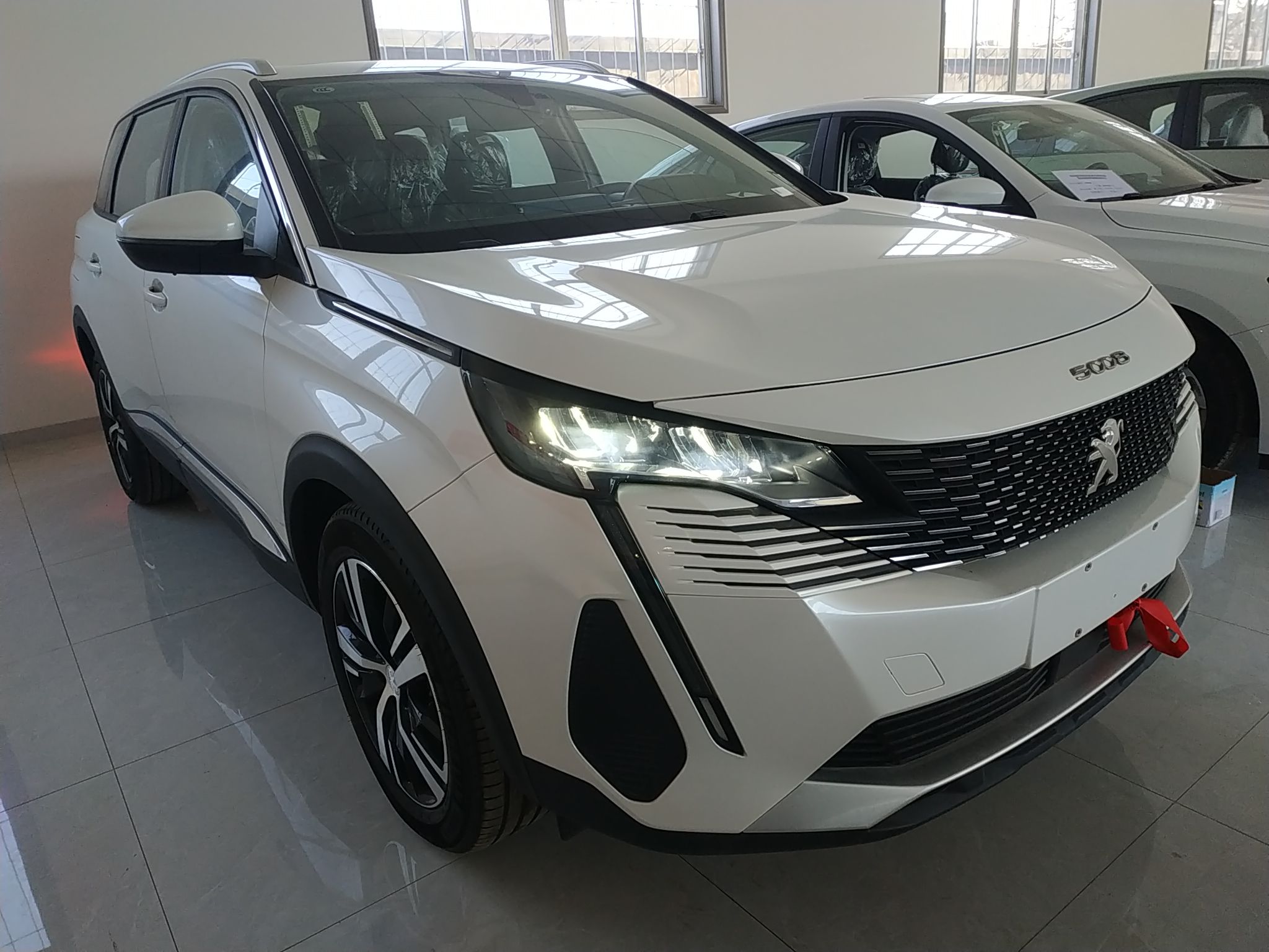 Peugeot 5008 2021 thumb 5