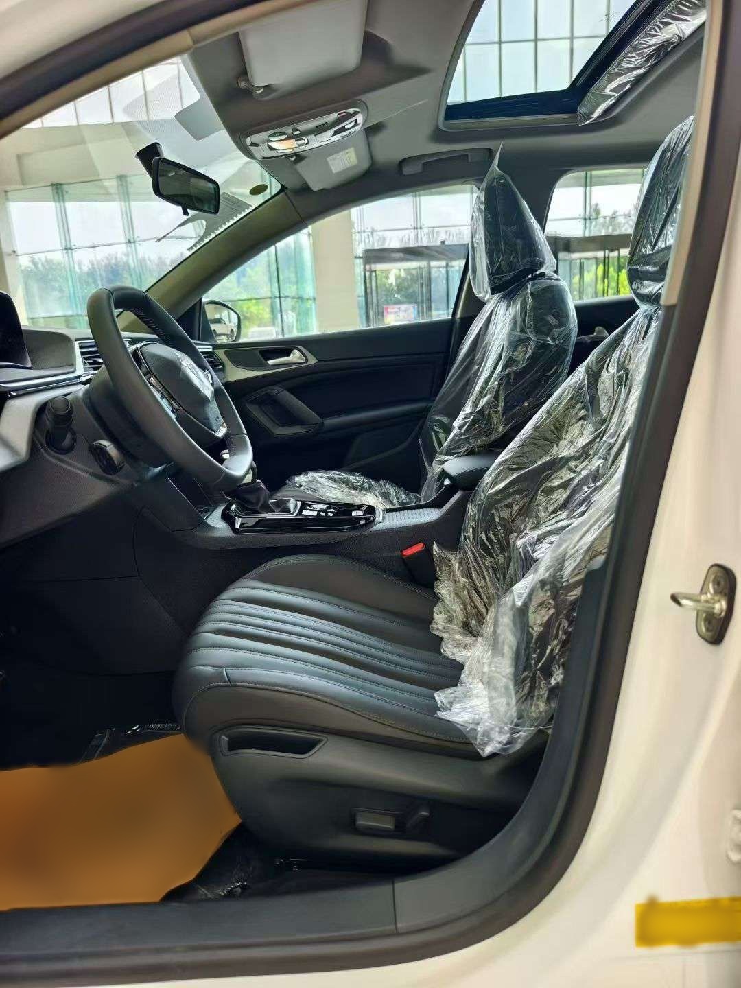 Peugeot 408 2022 thumb 7