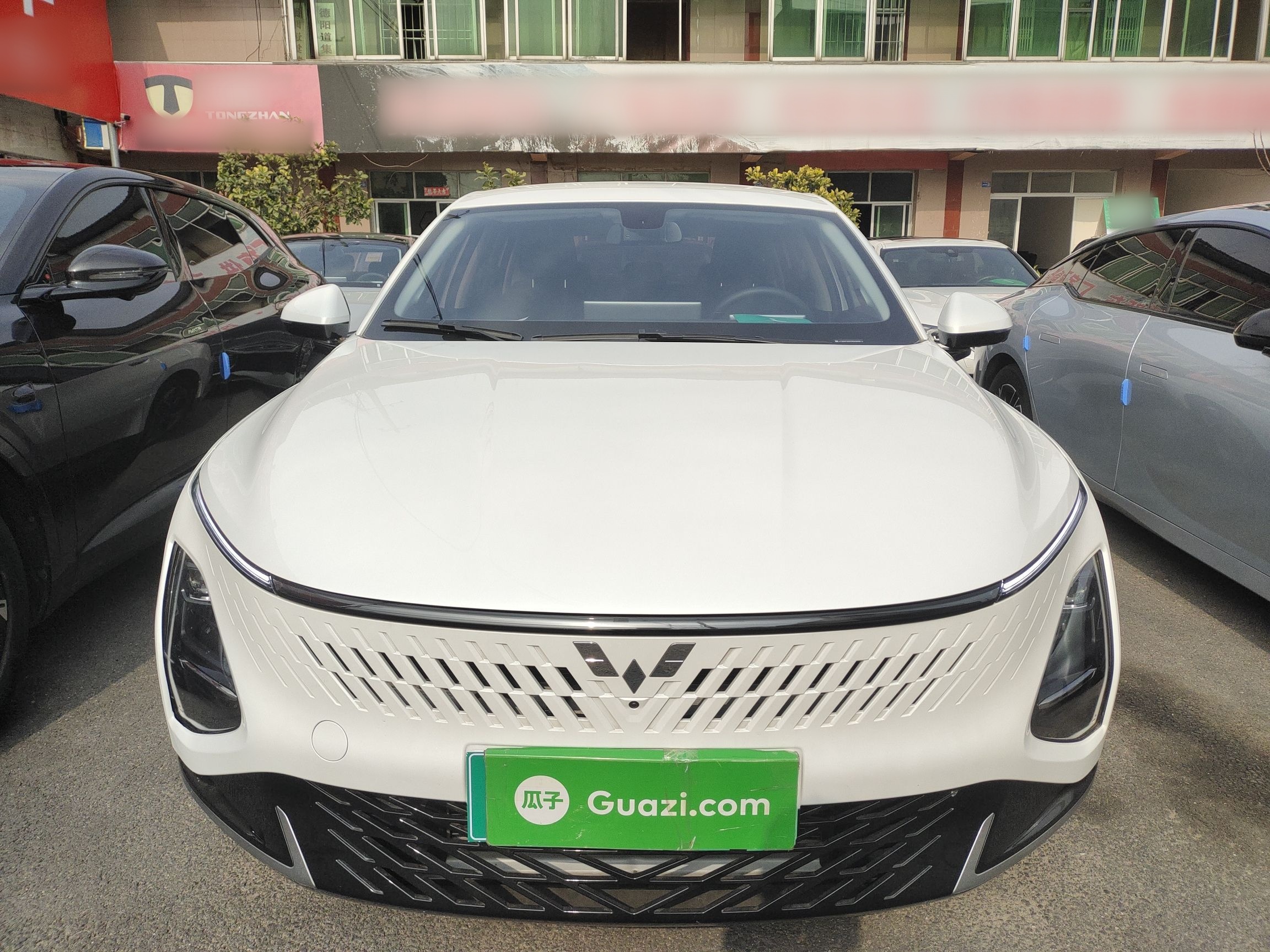 Wuling Starlight 2023 thumb 2