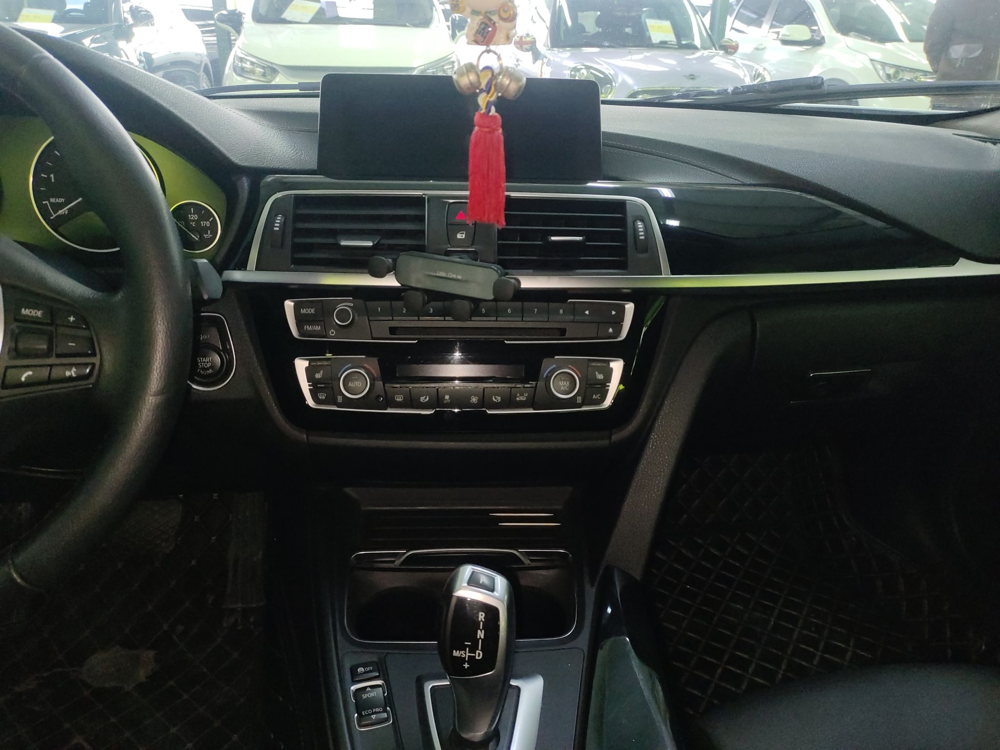 BMW 3 серии 2019 thumb 12