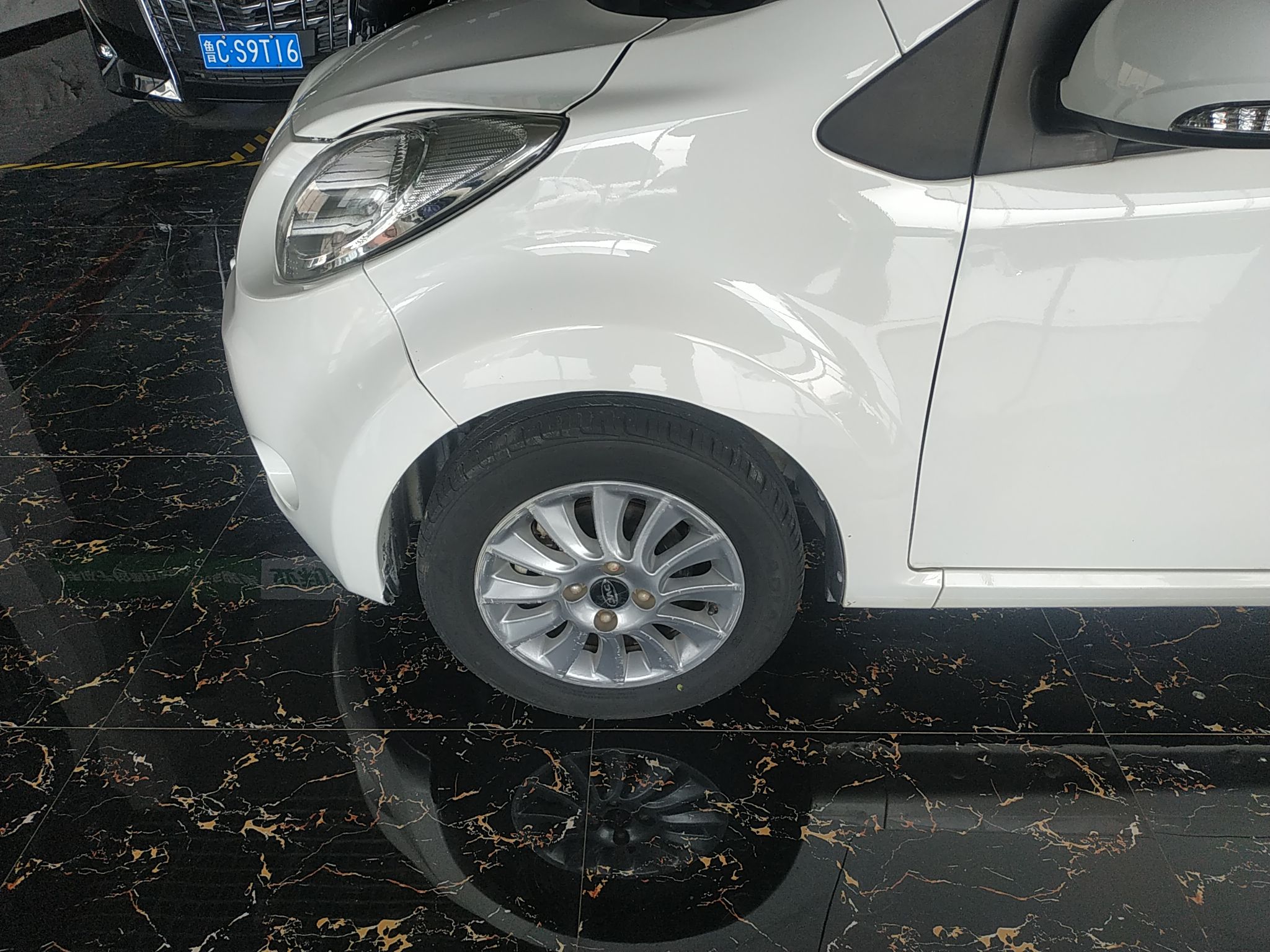 JAC iEV6E 2019 thumb 8