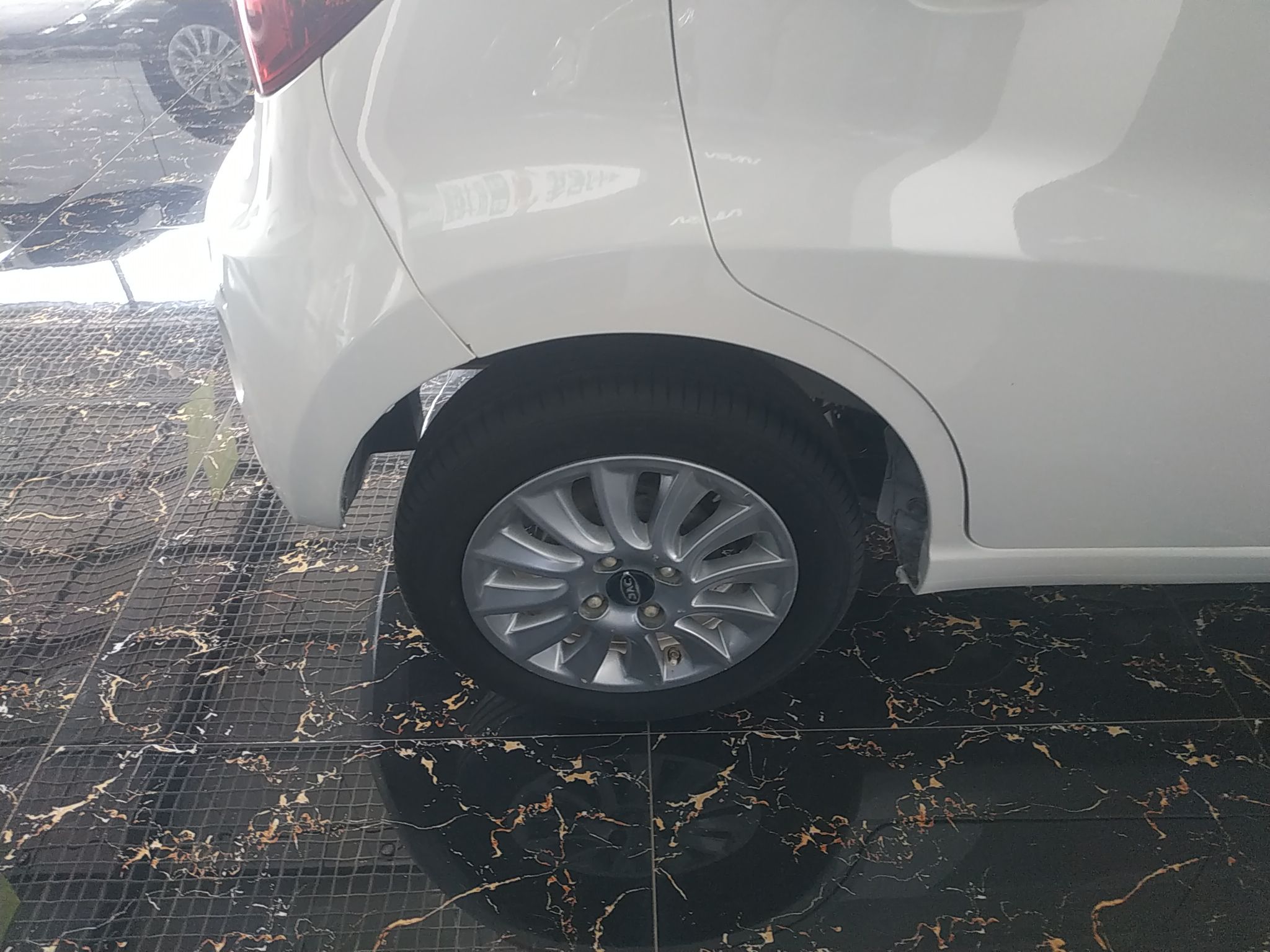 JAC iEV6E 2019 thumb 9