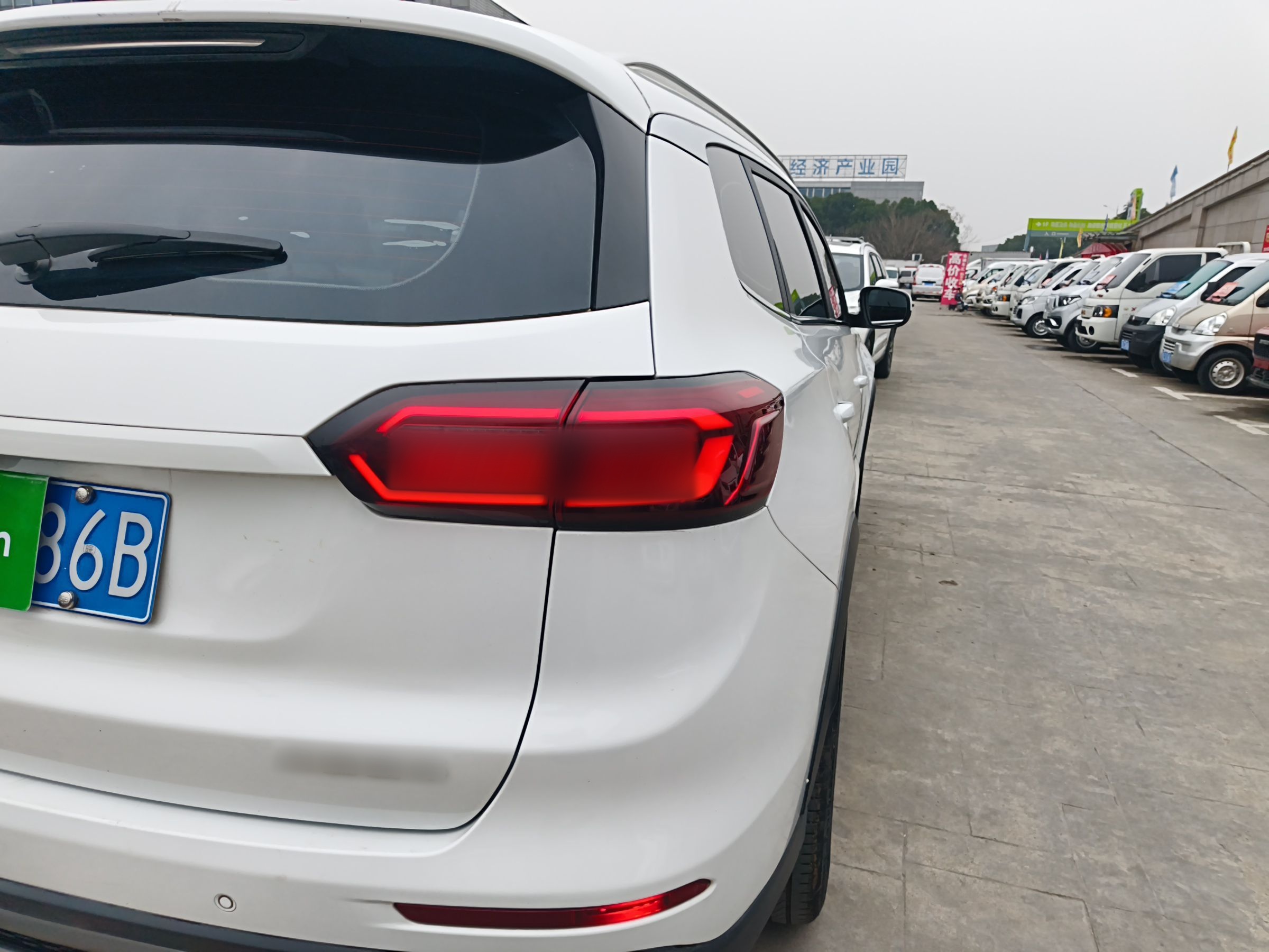 Chery Tiggo 8 2021 thumb 7