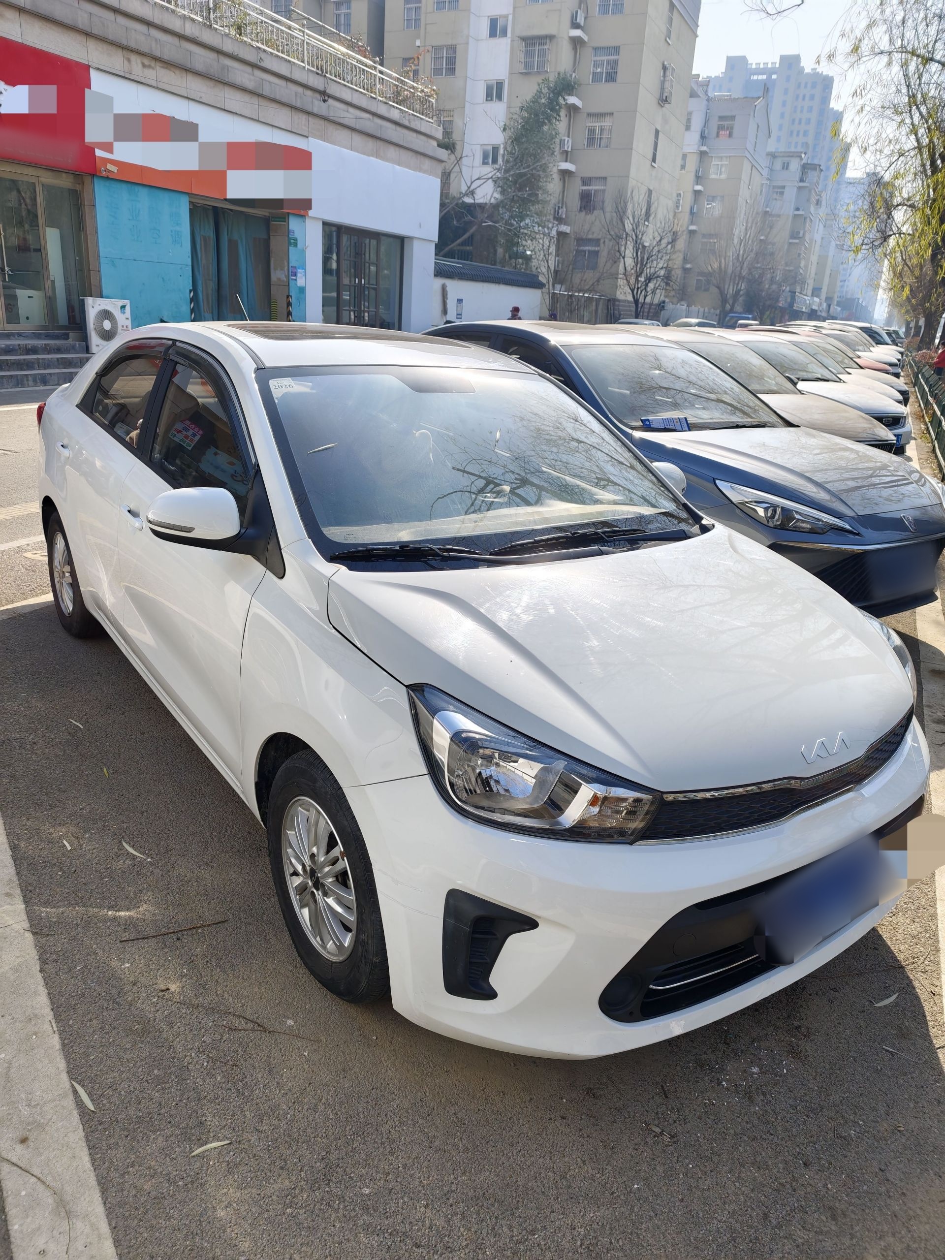 Kia Pegas 2020 thumb 3
