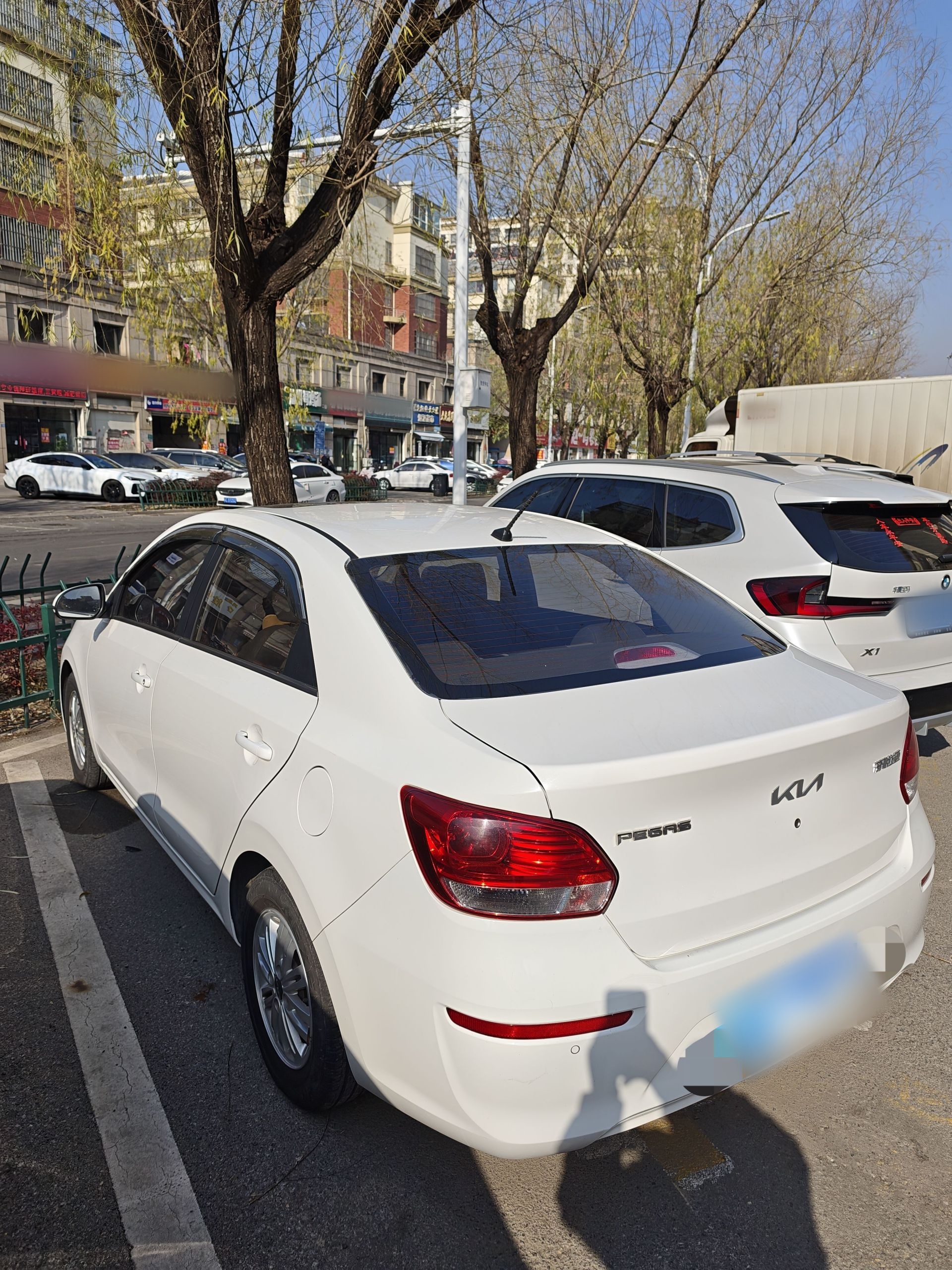 Kia Pegas 2020 thumb 4