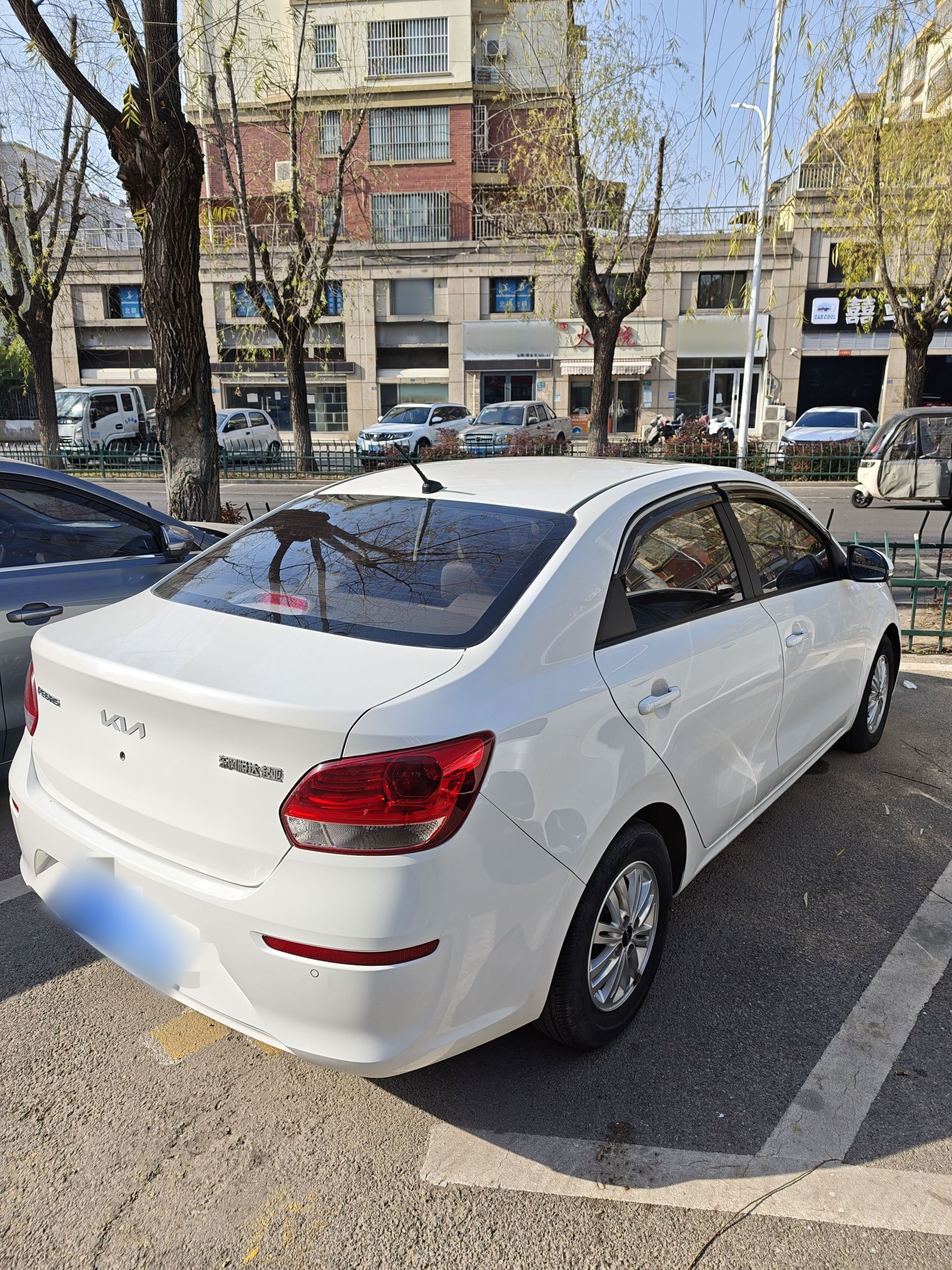 Kia Pegas 2020 thumb 5