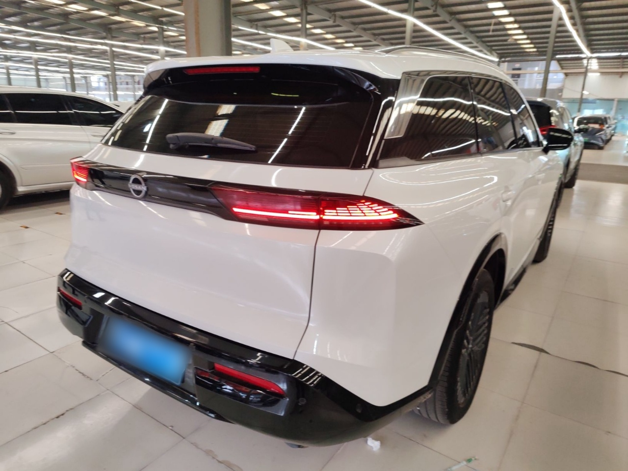 Nissan Pathfinder 2024 thumb 4