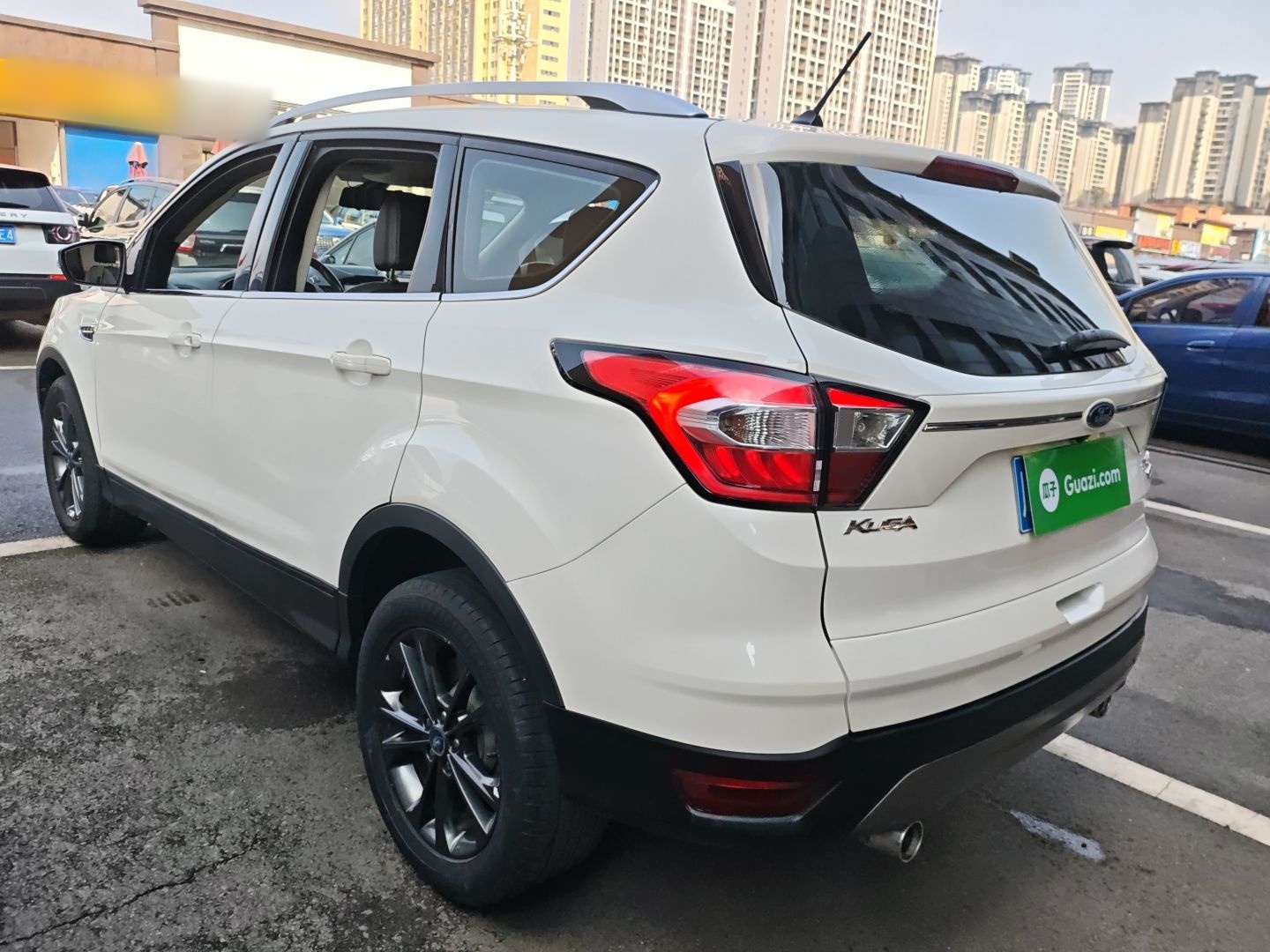 Ford Kuga 2019 thumb 4