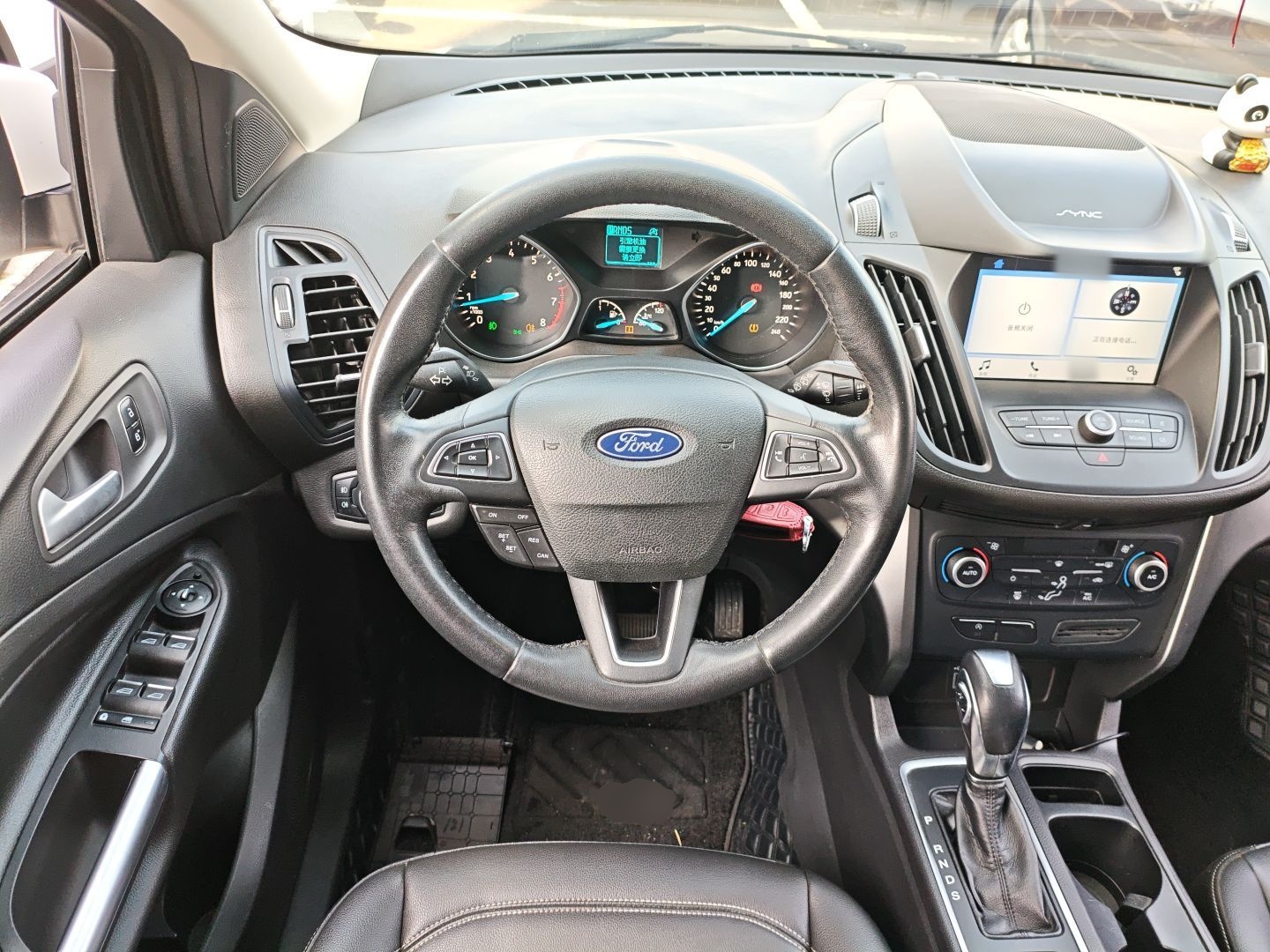 Ford Kuga 2019 thumb 10