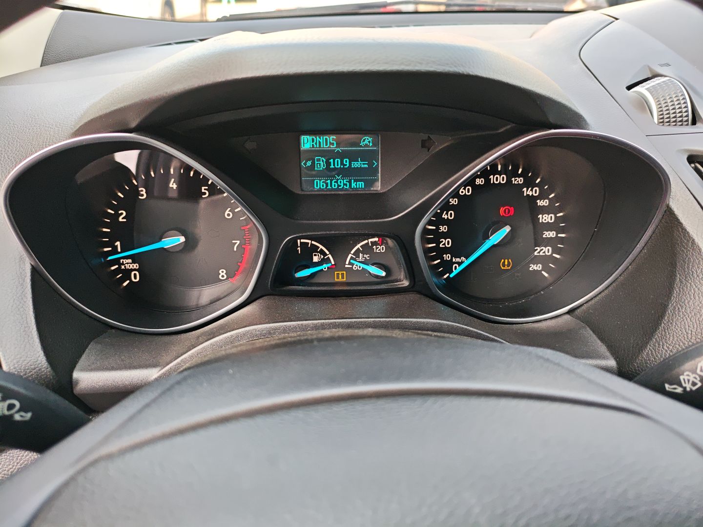 Ford Kuga 2019 thumb 11