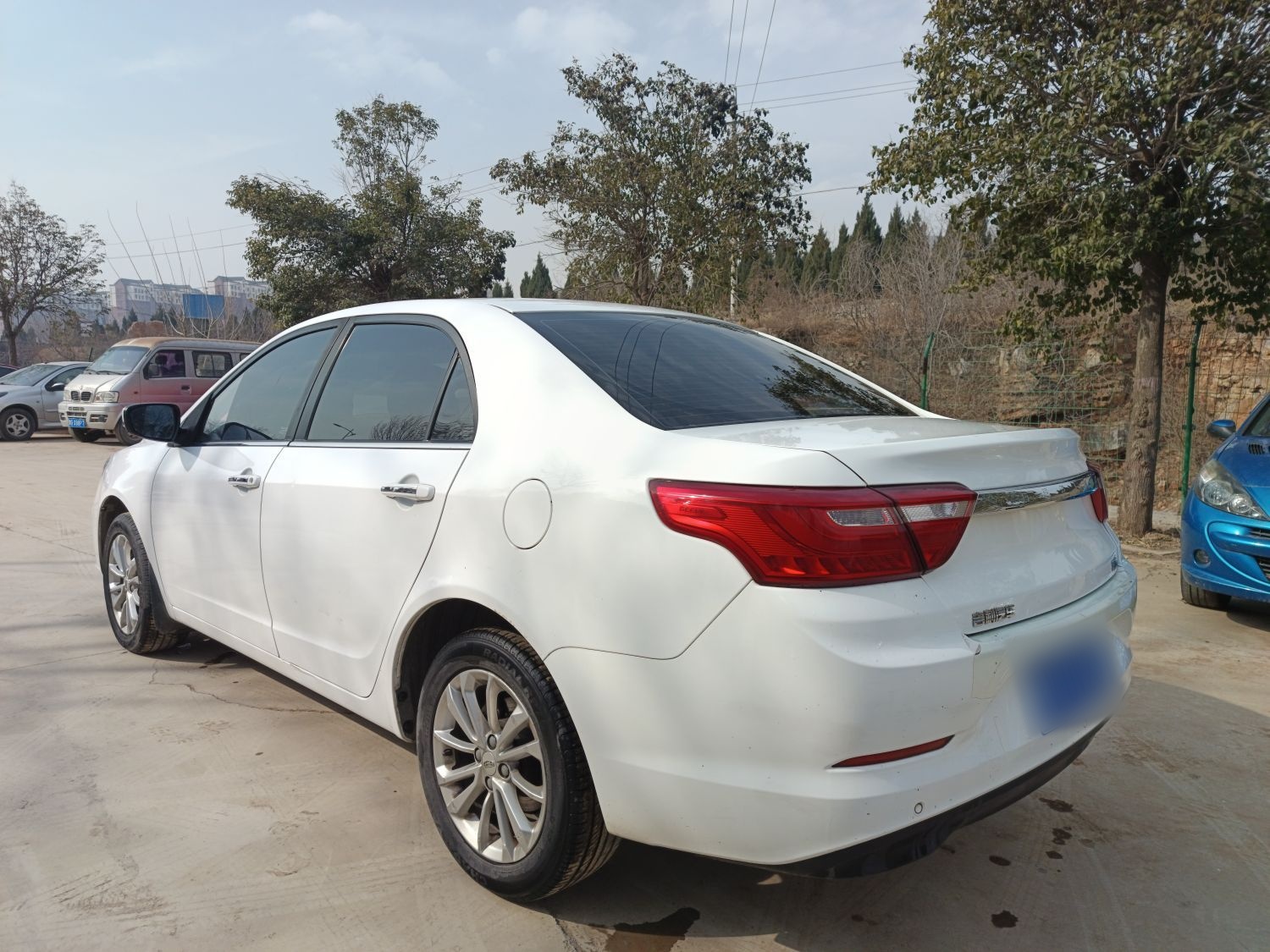Geely Vision 2020 thumb 8