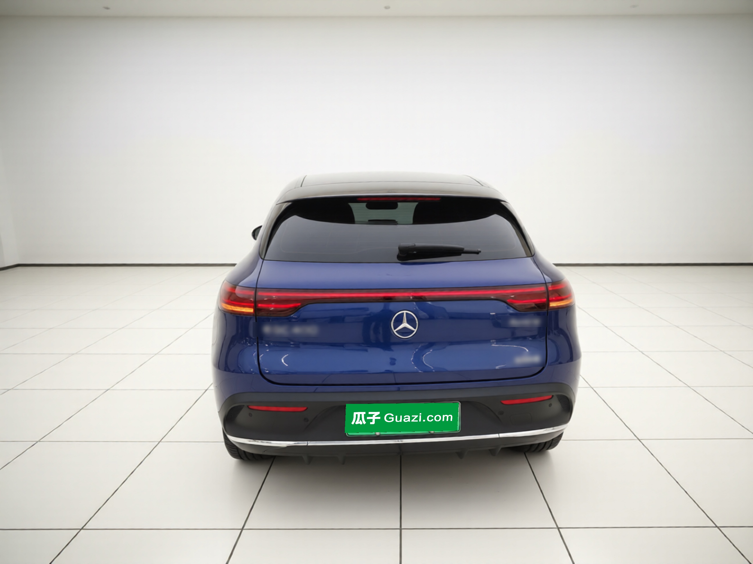 Mercedes-Benz EQC 2021 thumb 3